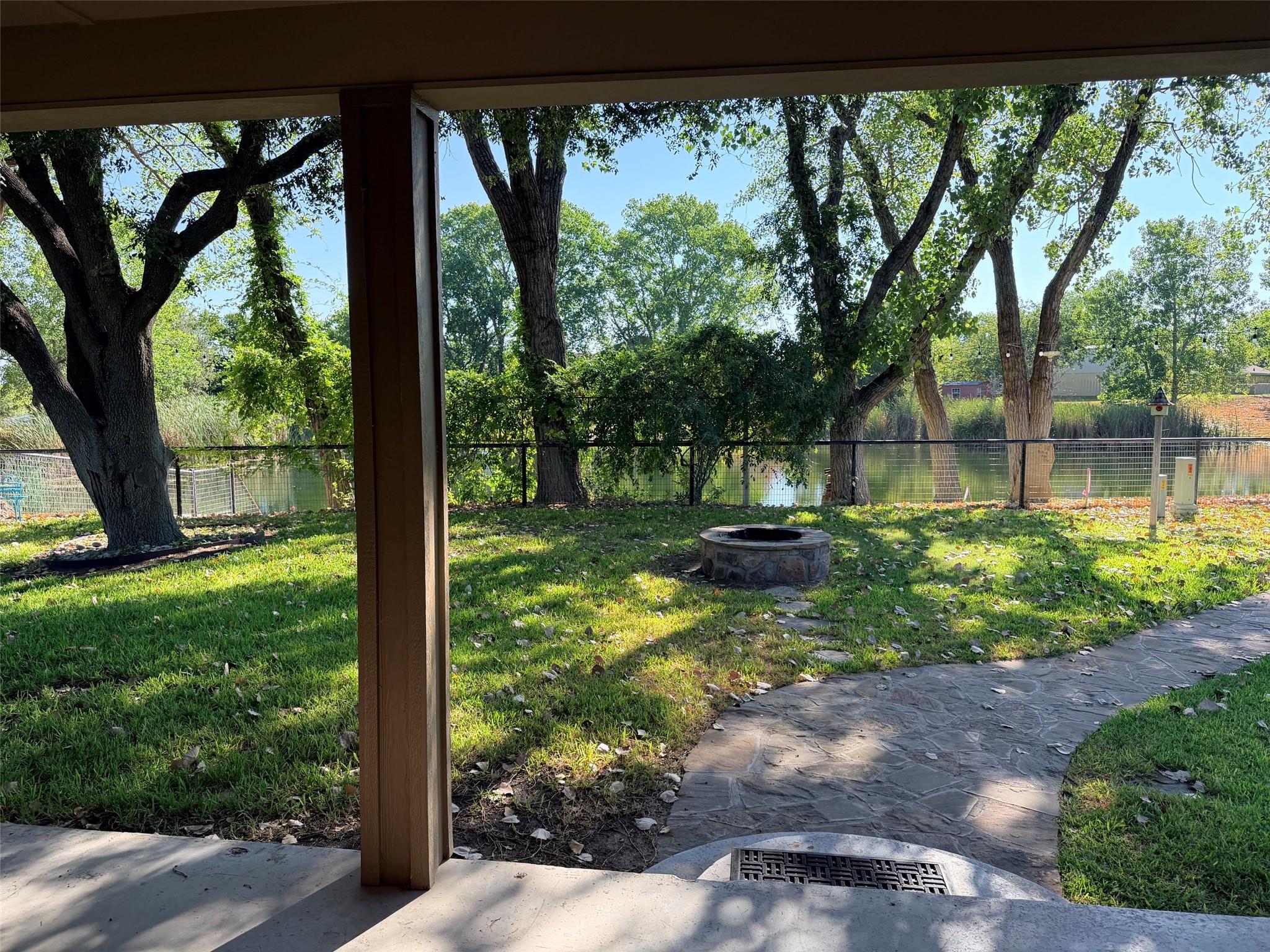 main property photo 26
