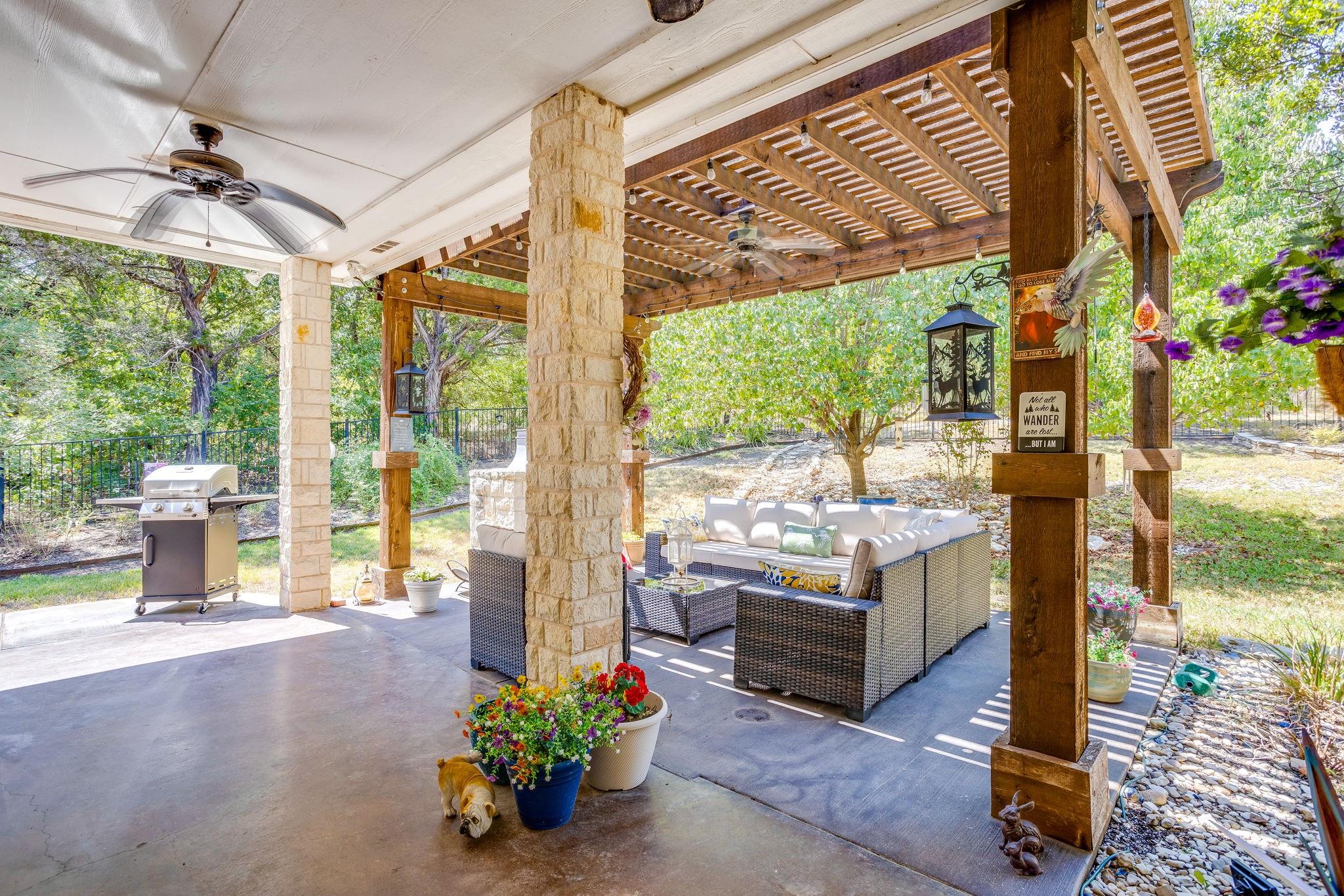 main property photo 33