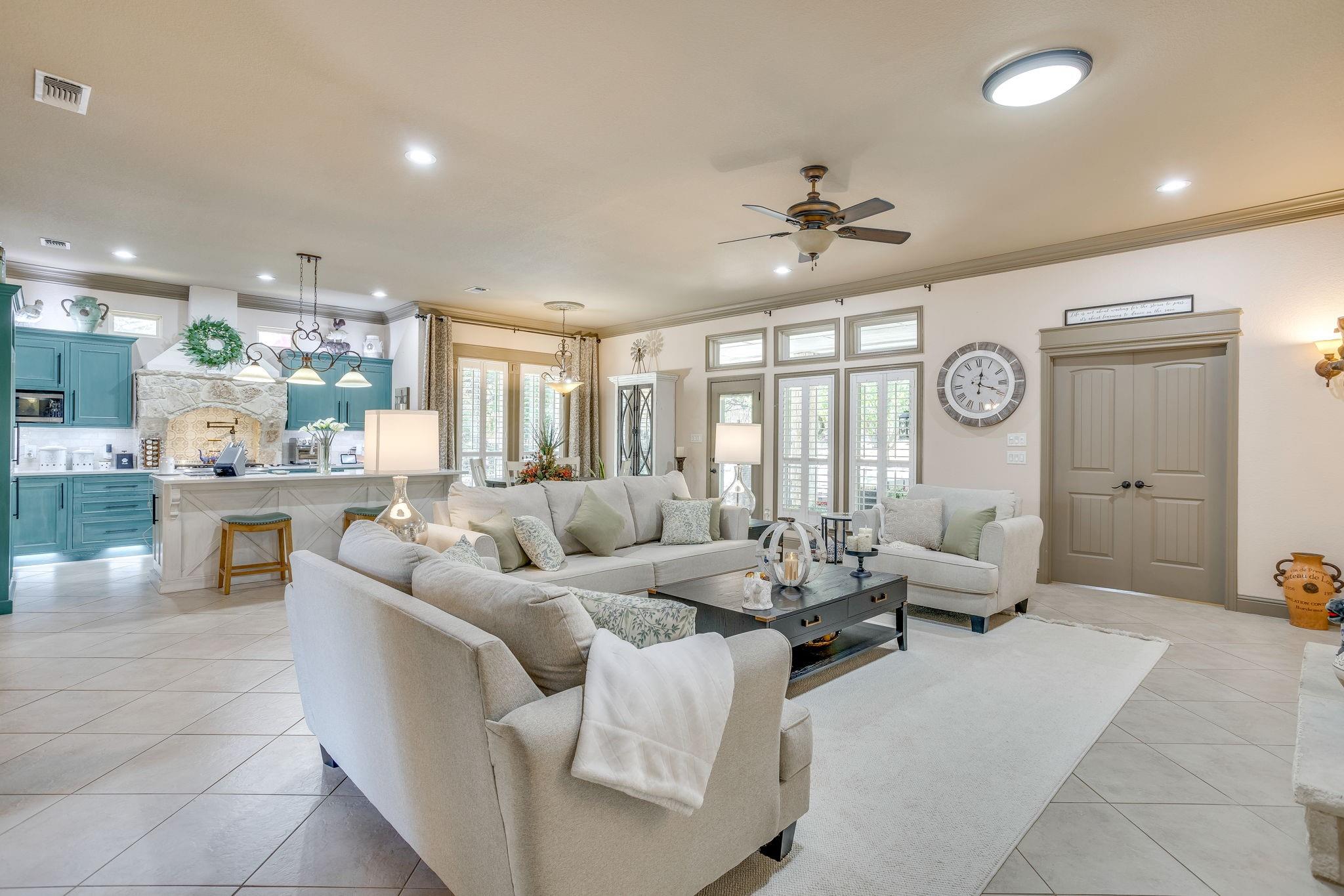 main property photo 8