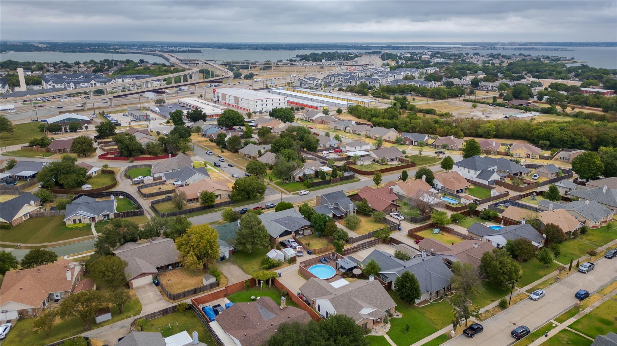 main property photo 23