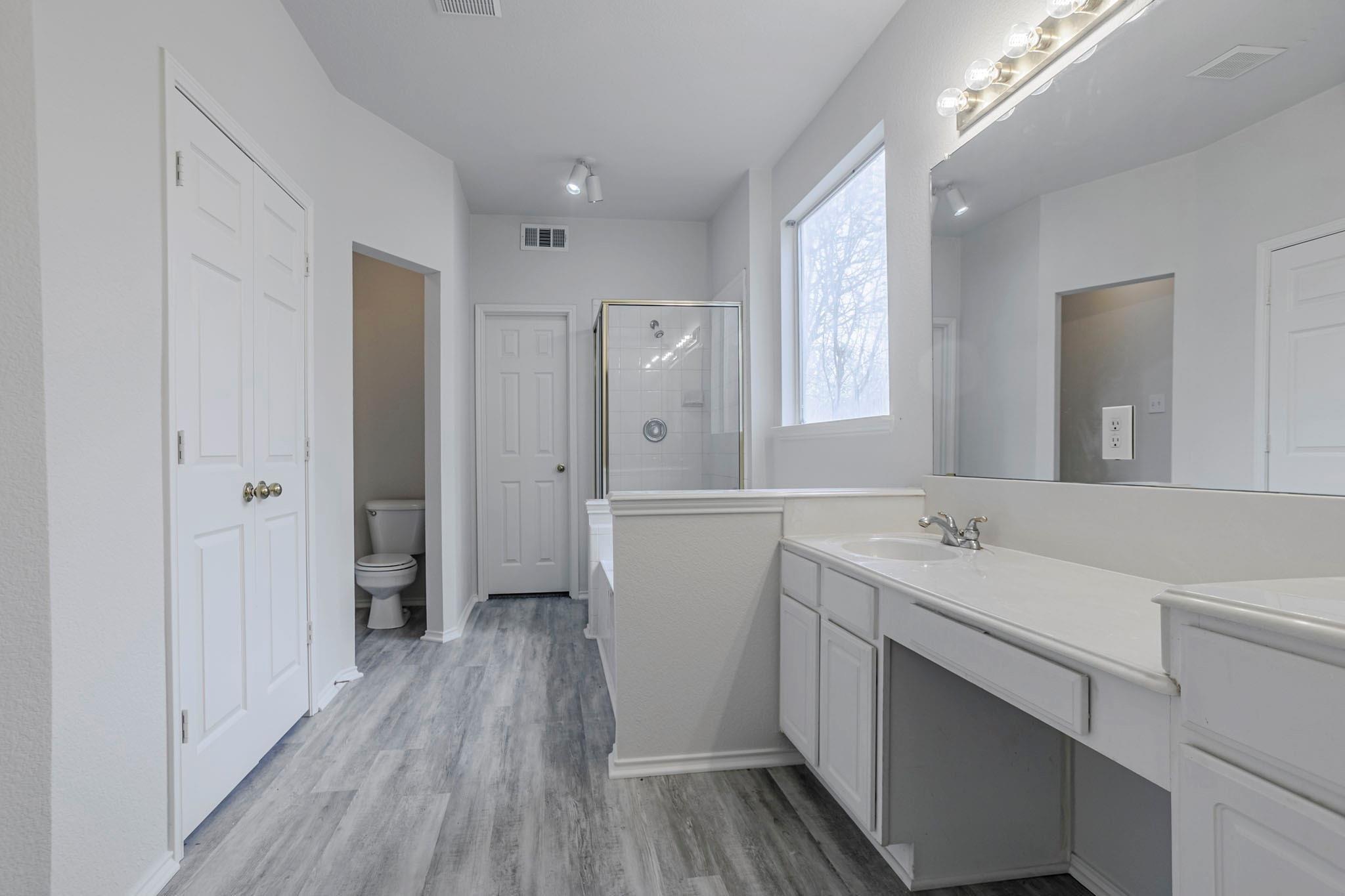 property viewer photo 15