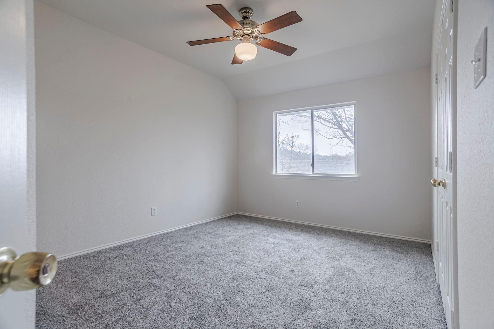 property viewer photo 19
