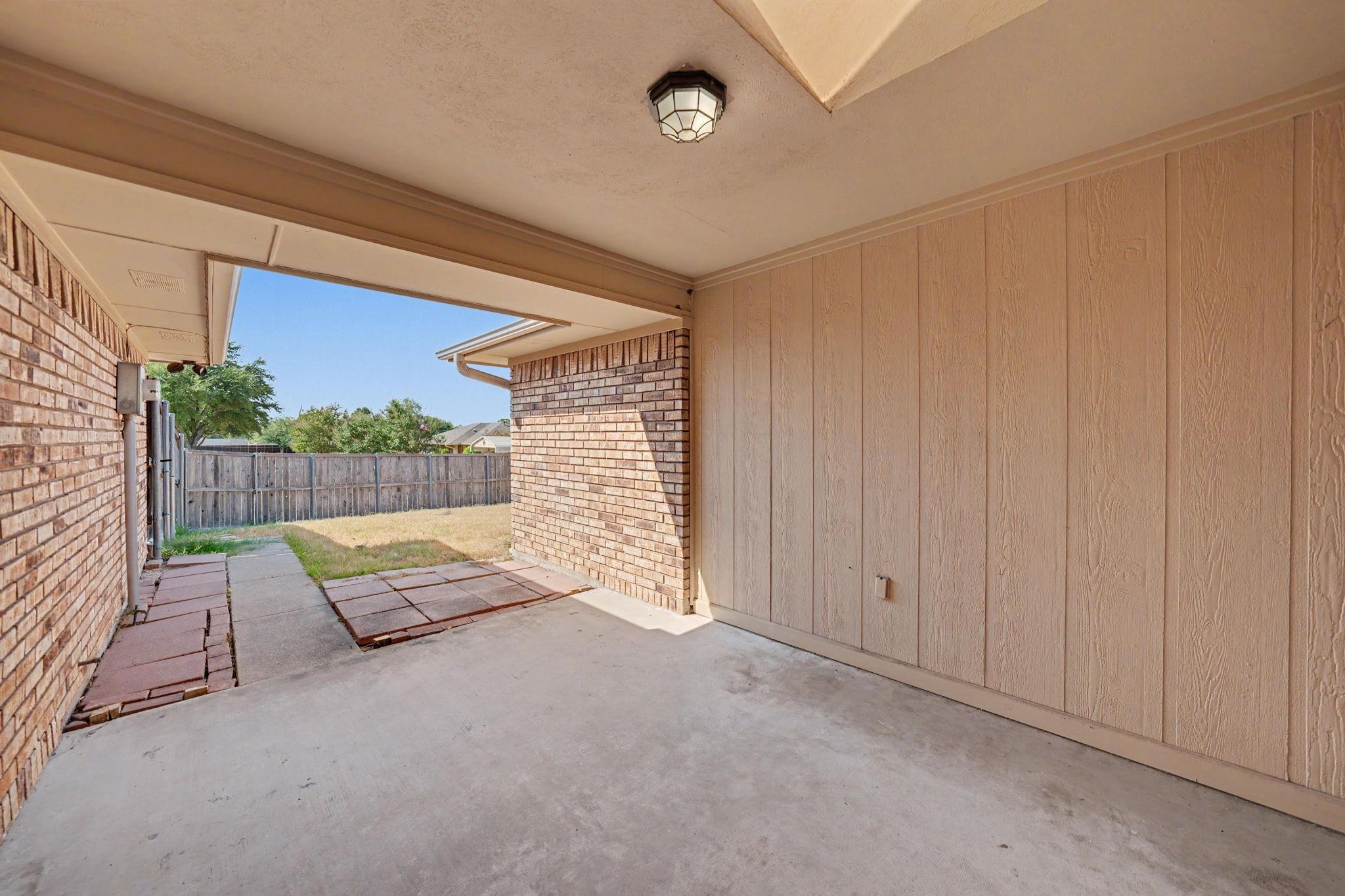 main property photo 21