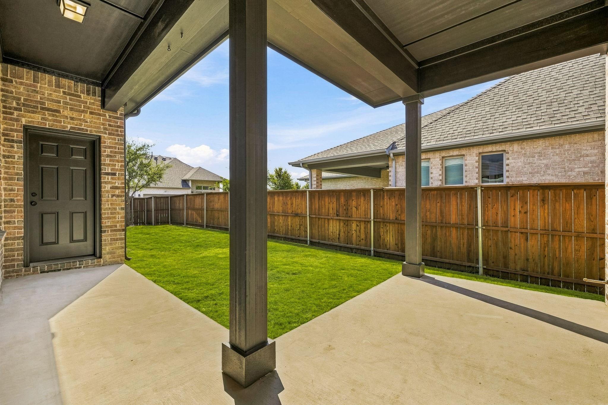 main property photo 30