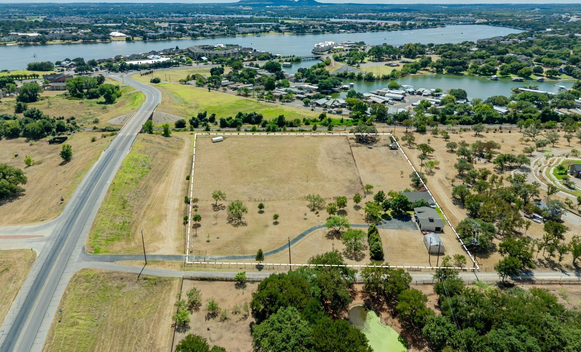 main property photo 11
