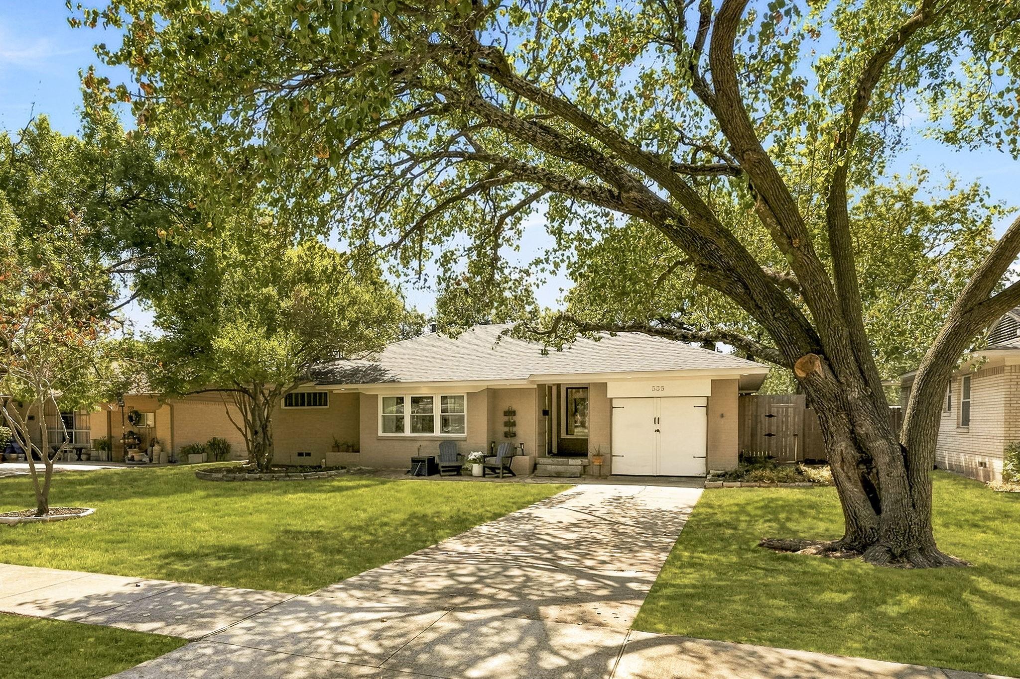 main property photo 24