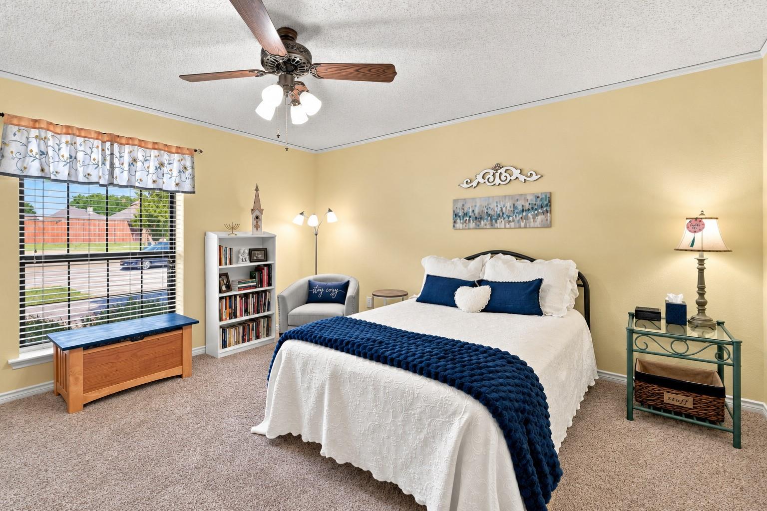 main property photo 11