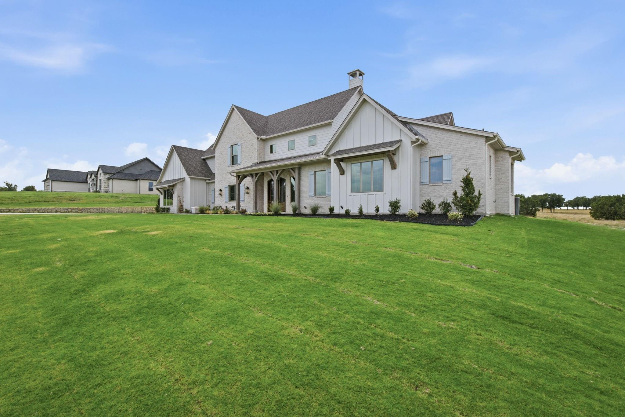 main property photo 2
