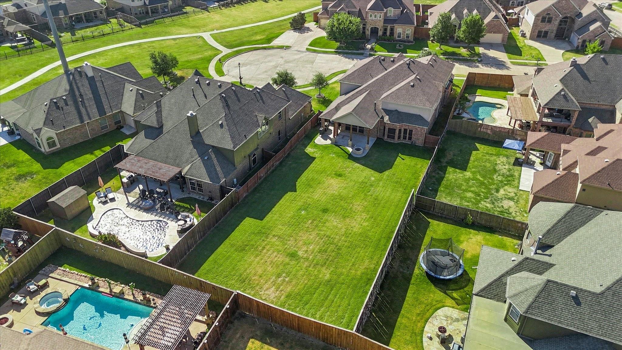 main property photo 37