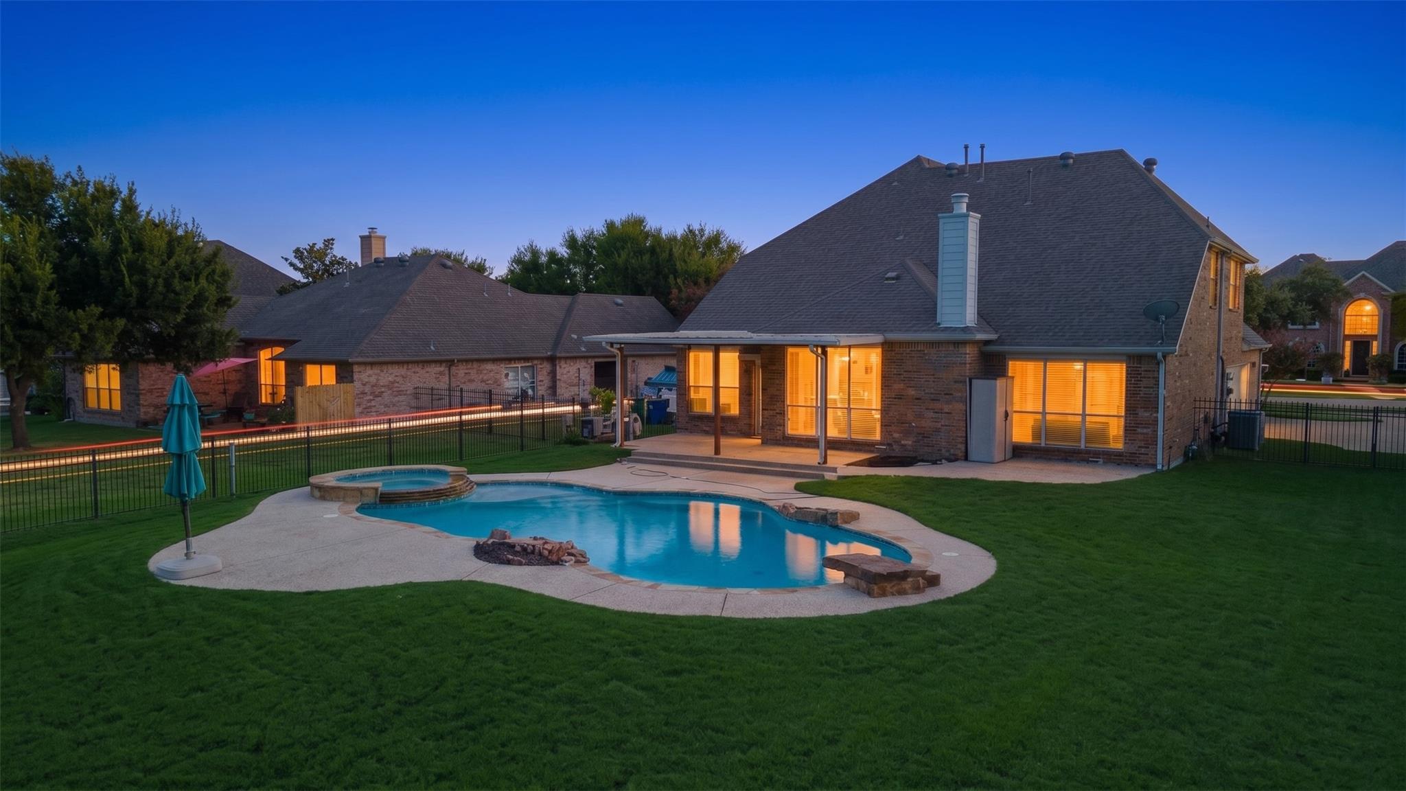 main property photo 2