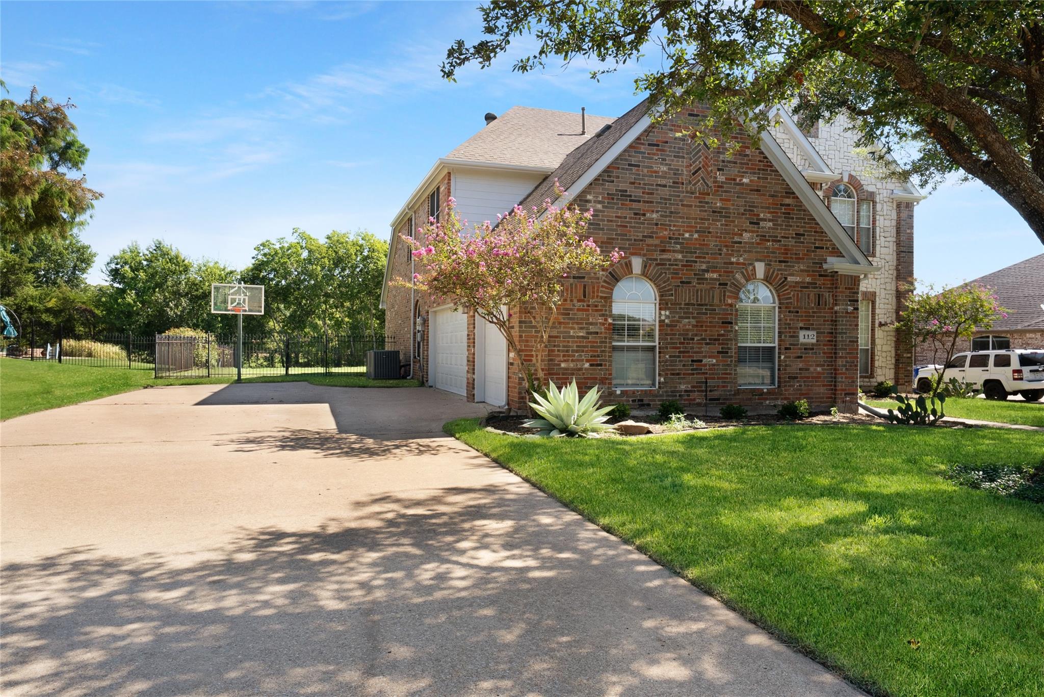 main property photo 30