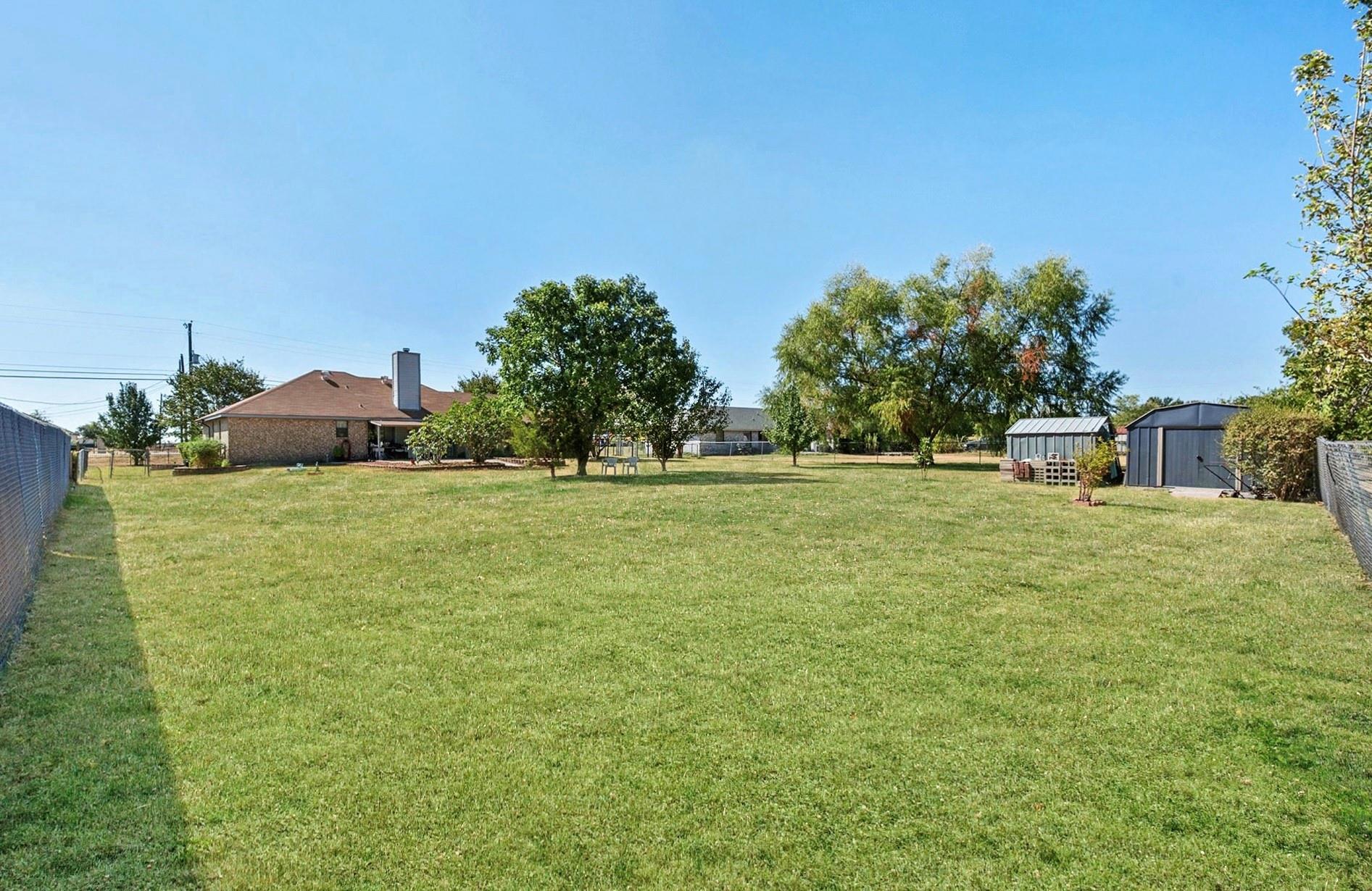 main property photo 19