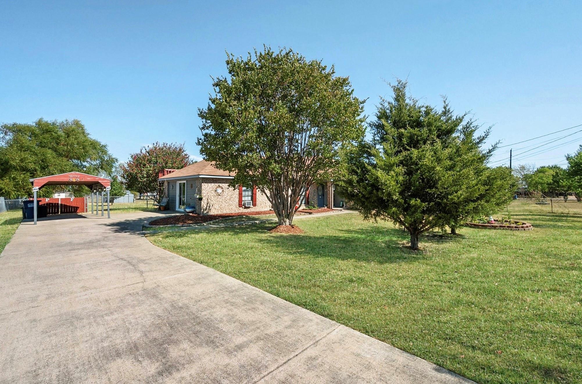 main property photo 22