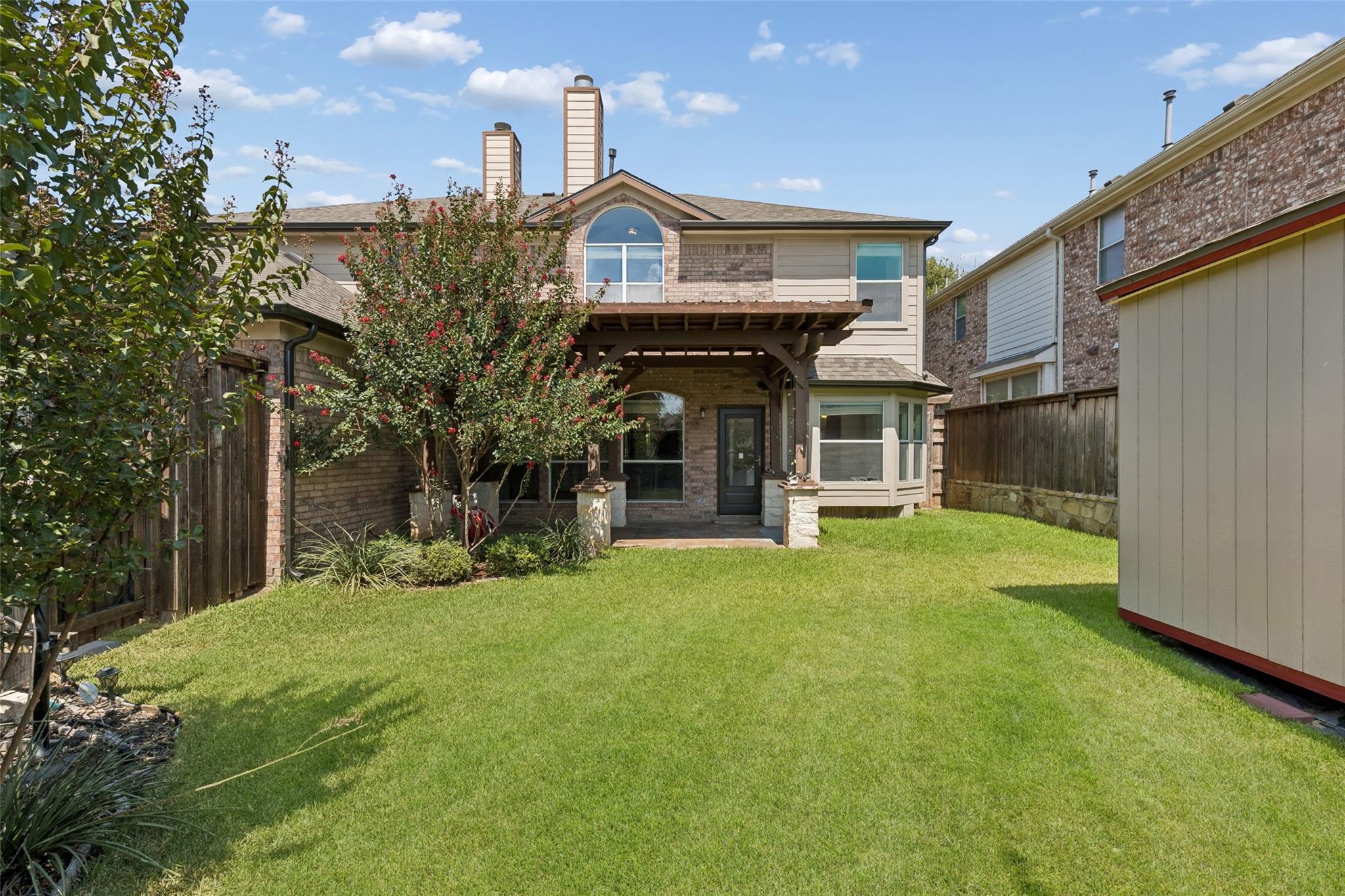 main property photo 37