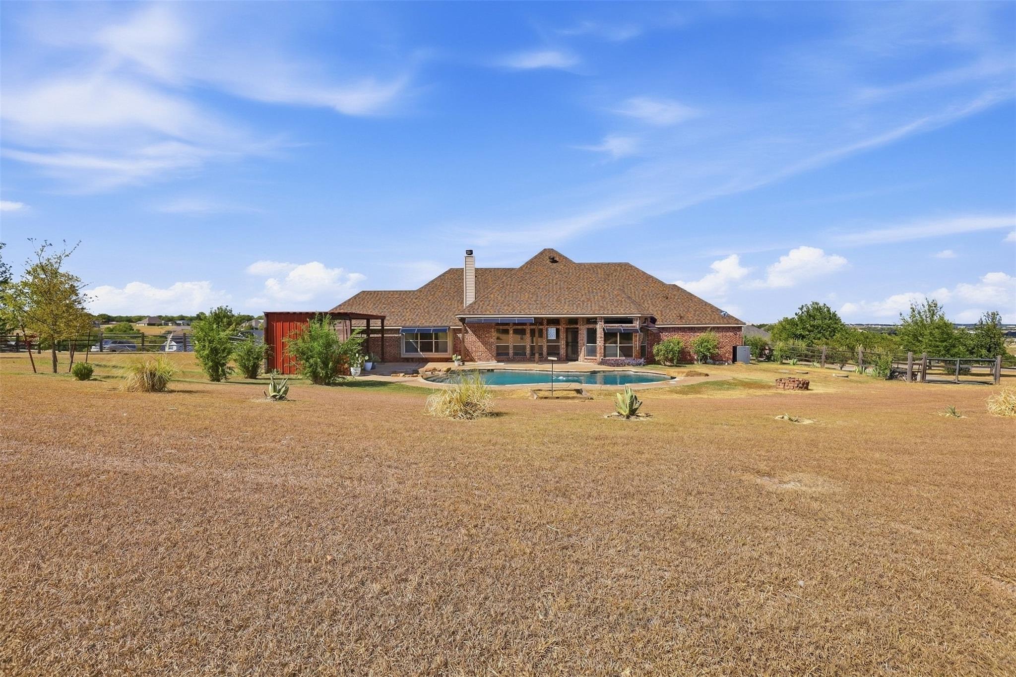 main property photo 36