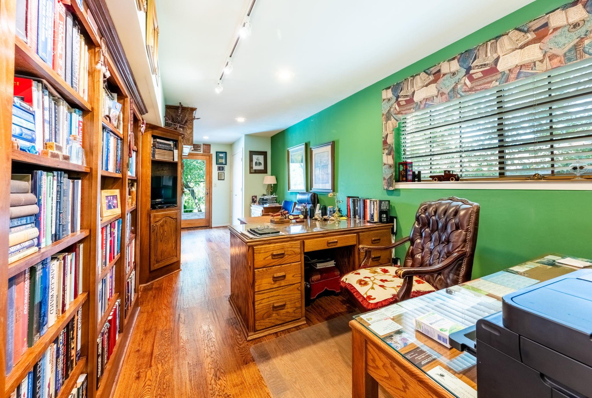 main property photo 15