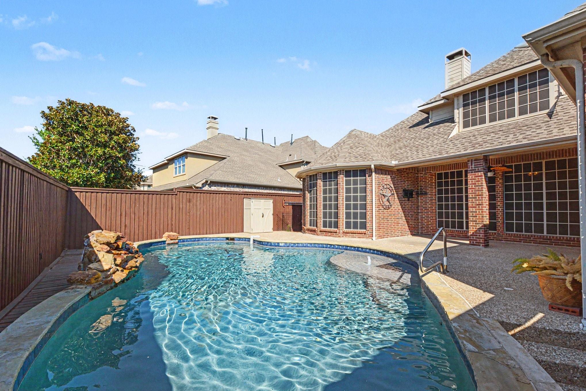 main property photo 31