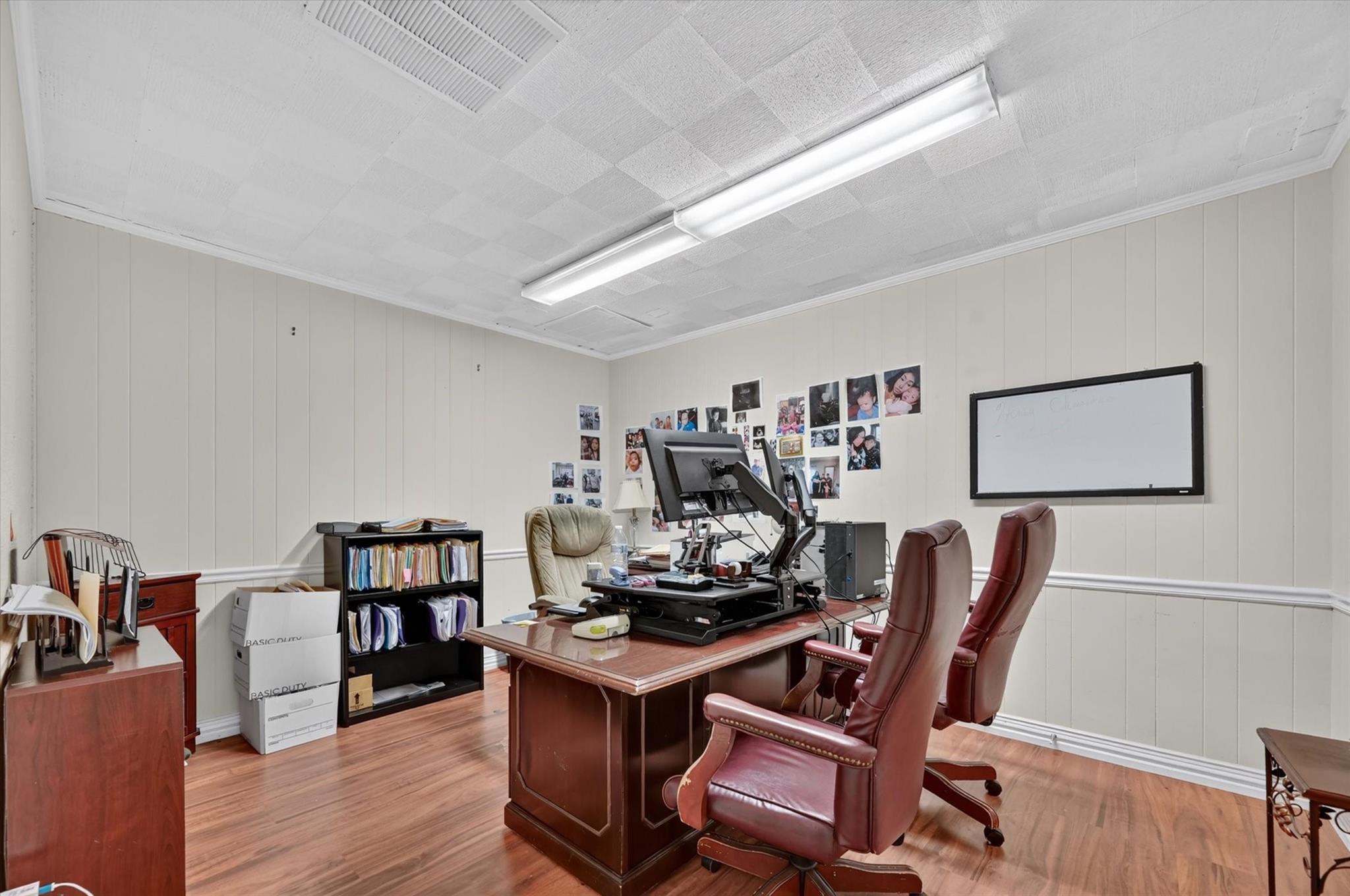 main property photo 13