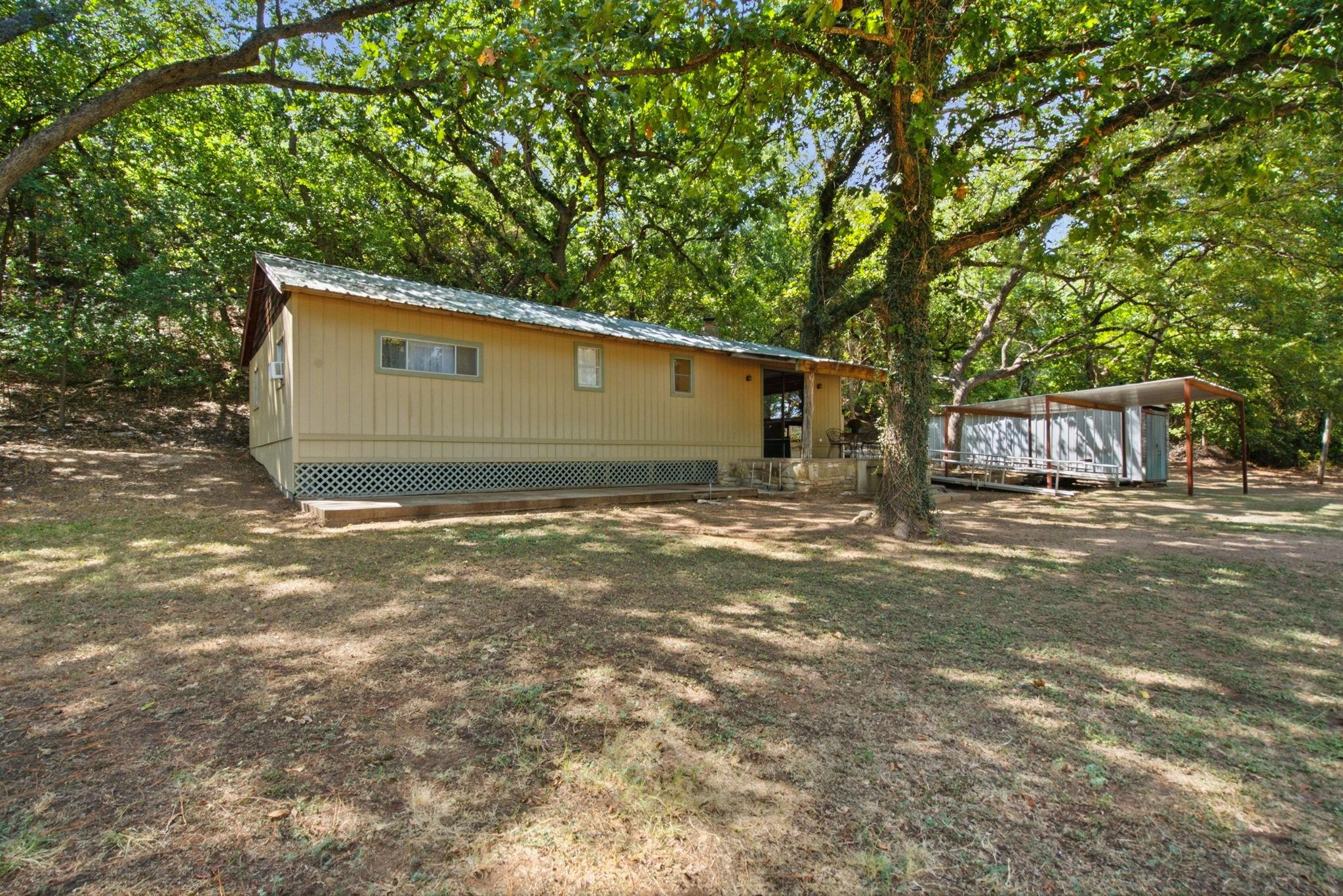 main property photo 19