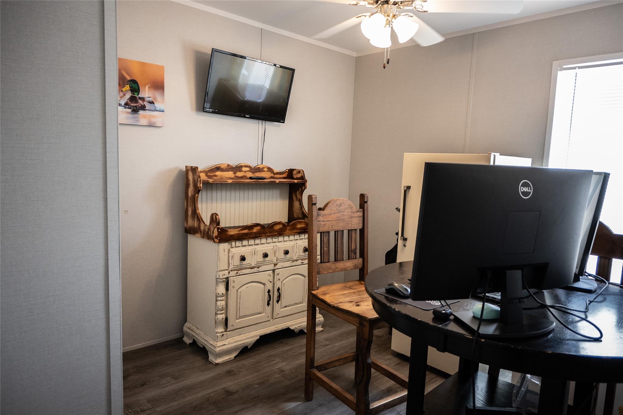 main property photo 14