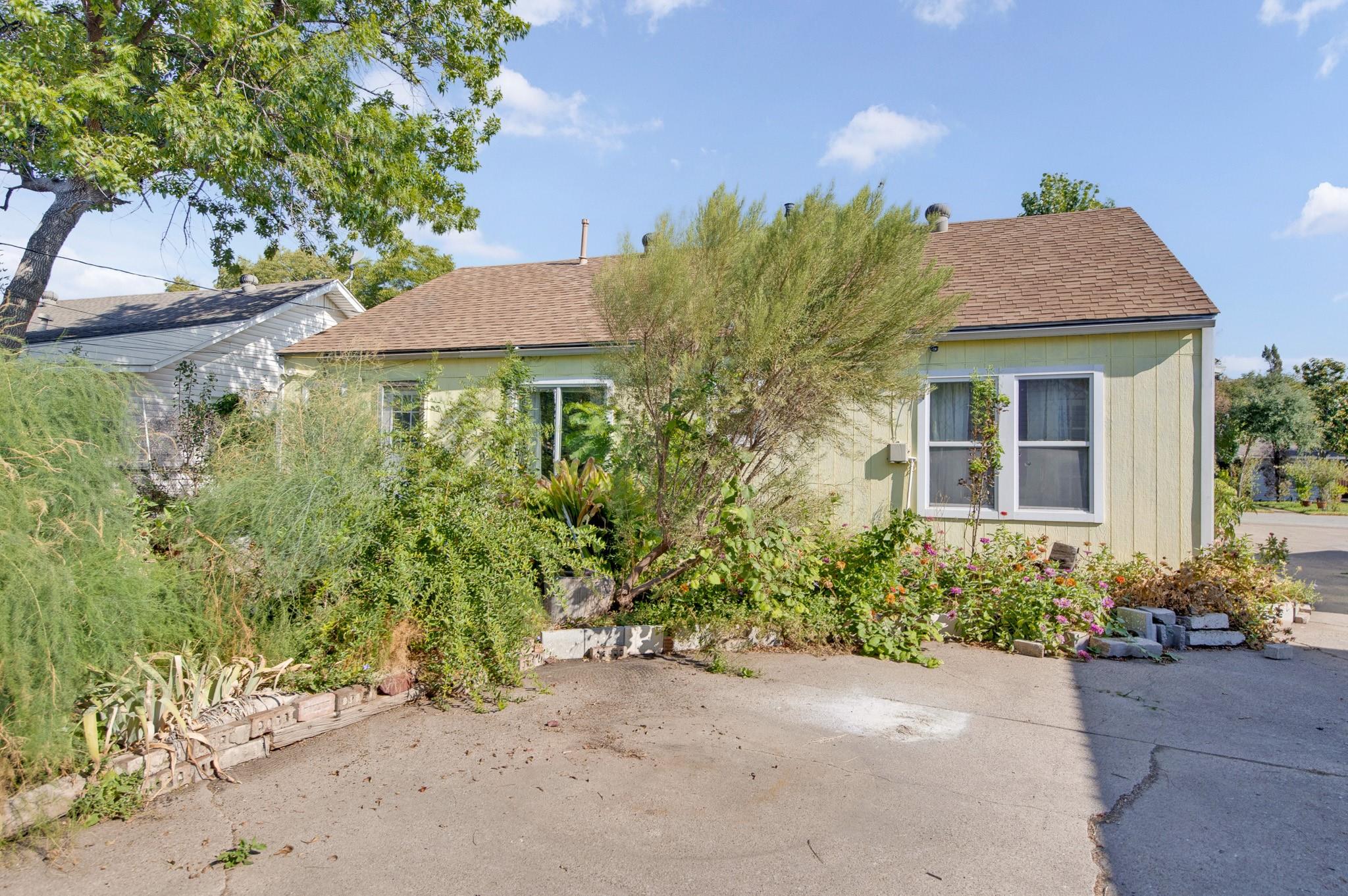 main property photo 29