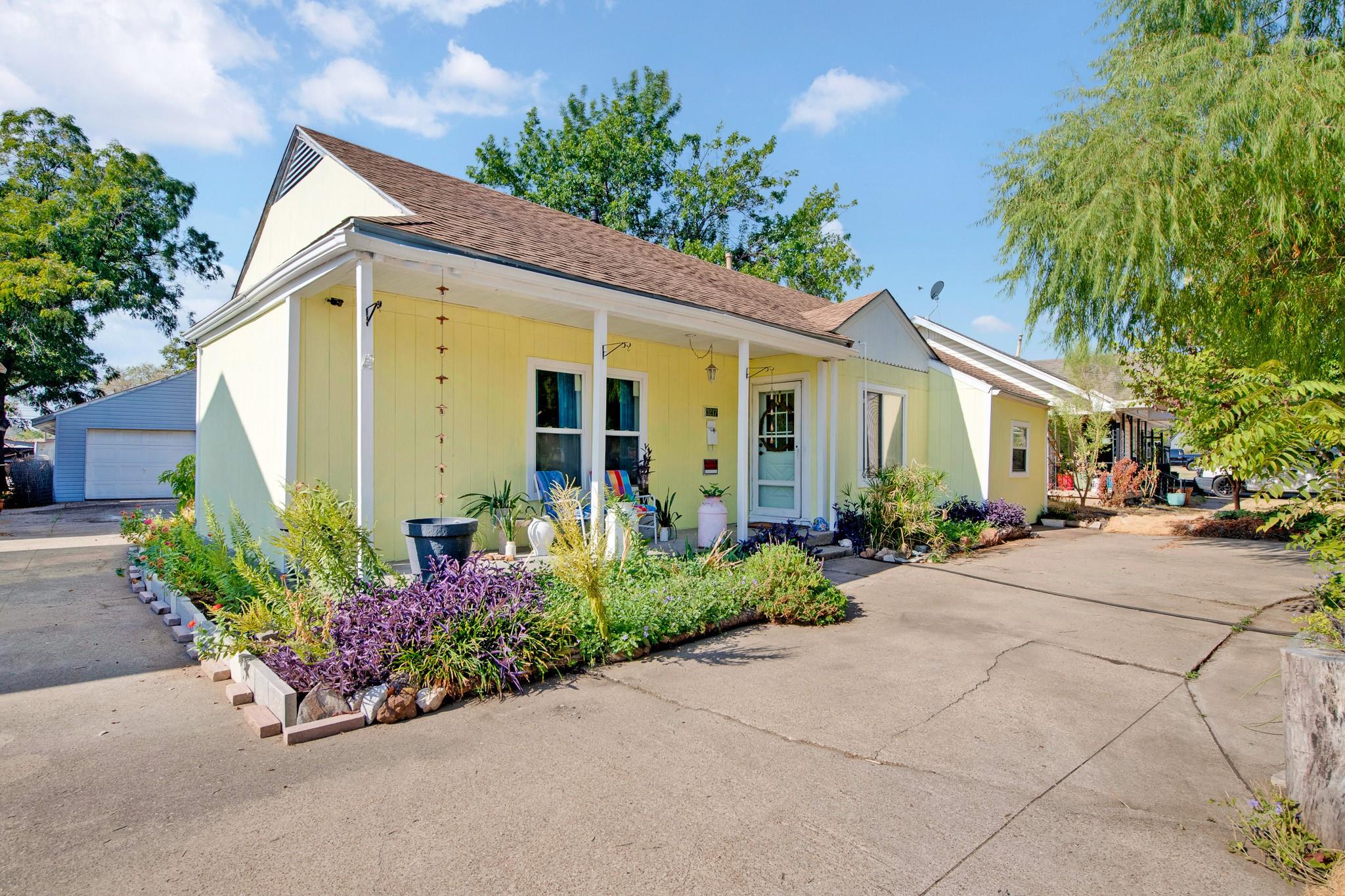 main property photo 3
