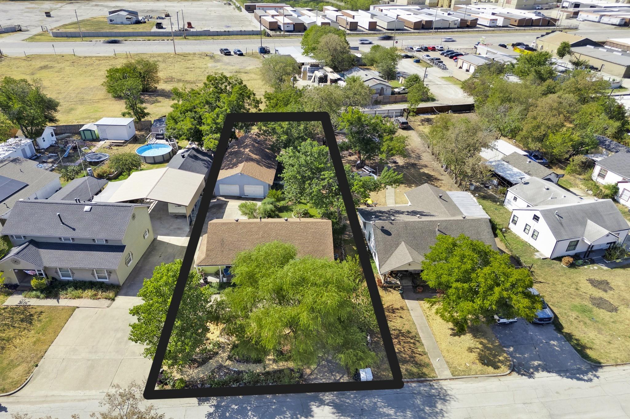 main property photo 34