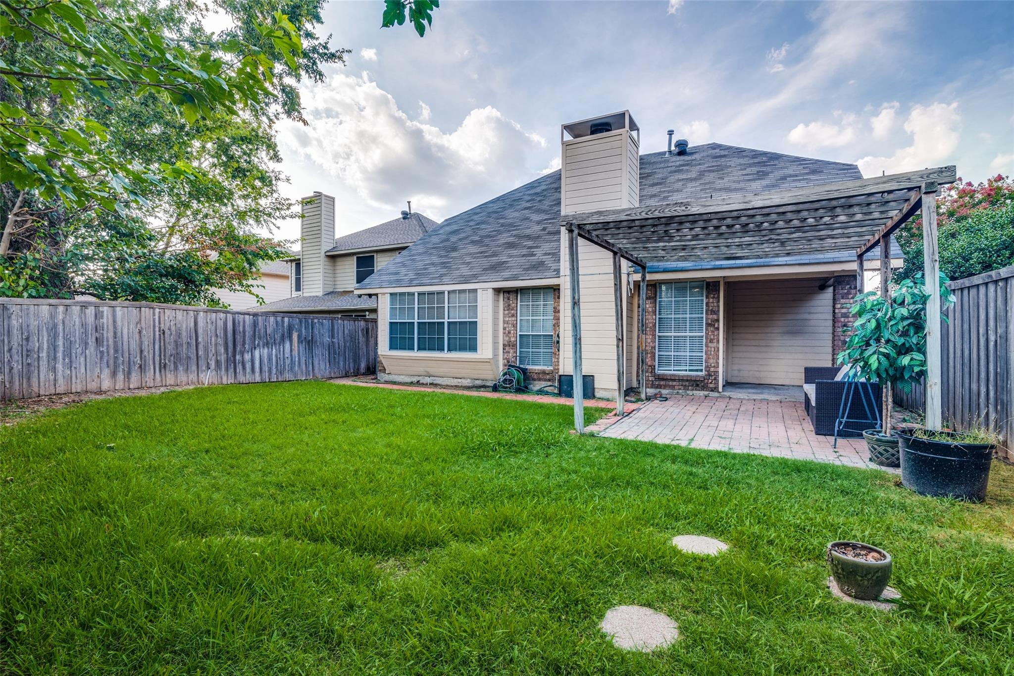 main property photo 26