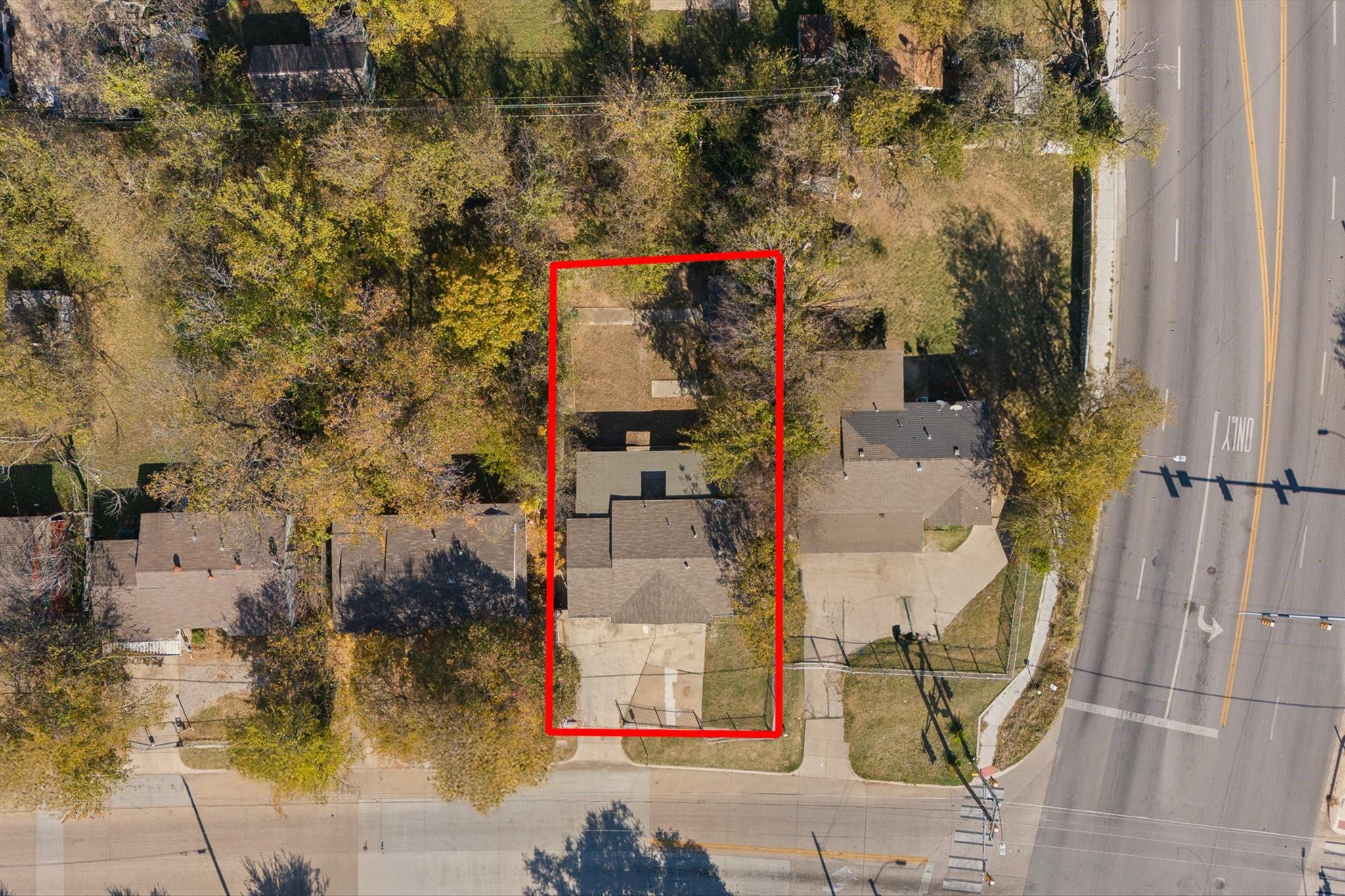 main property photo 12