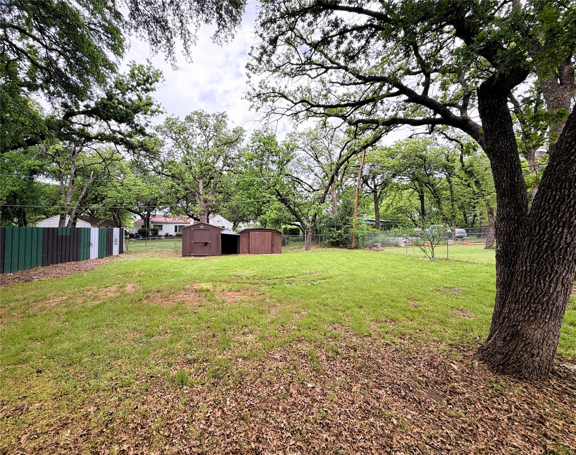 main property photo 18
