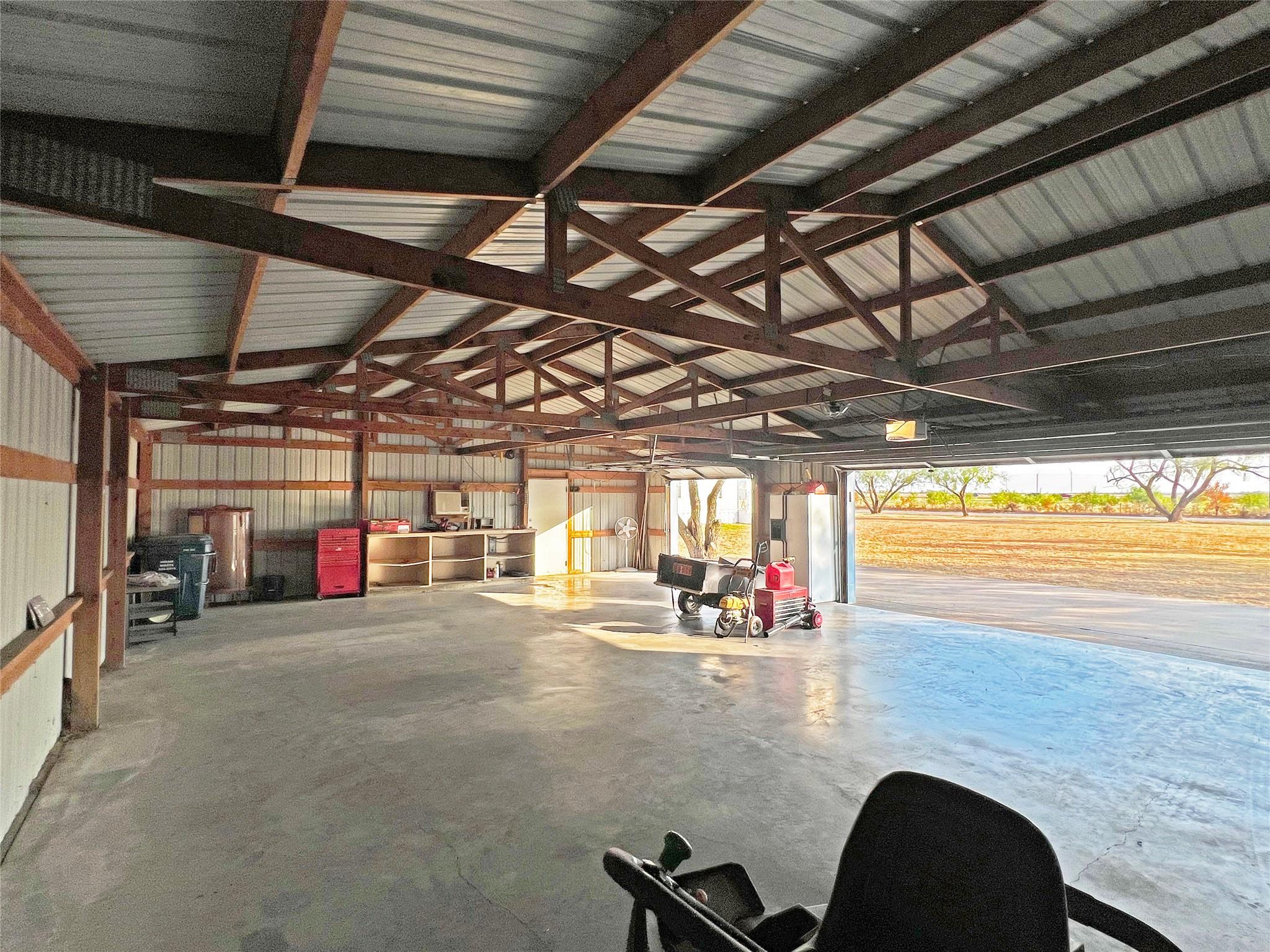 main property photo 13