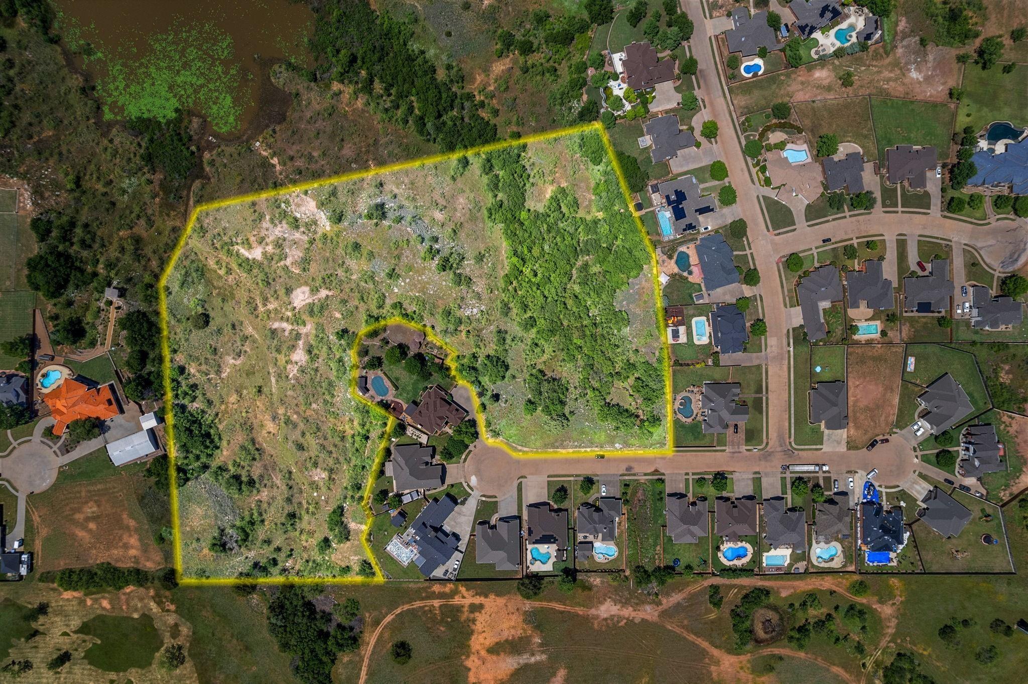 main property photo 11