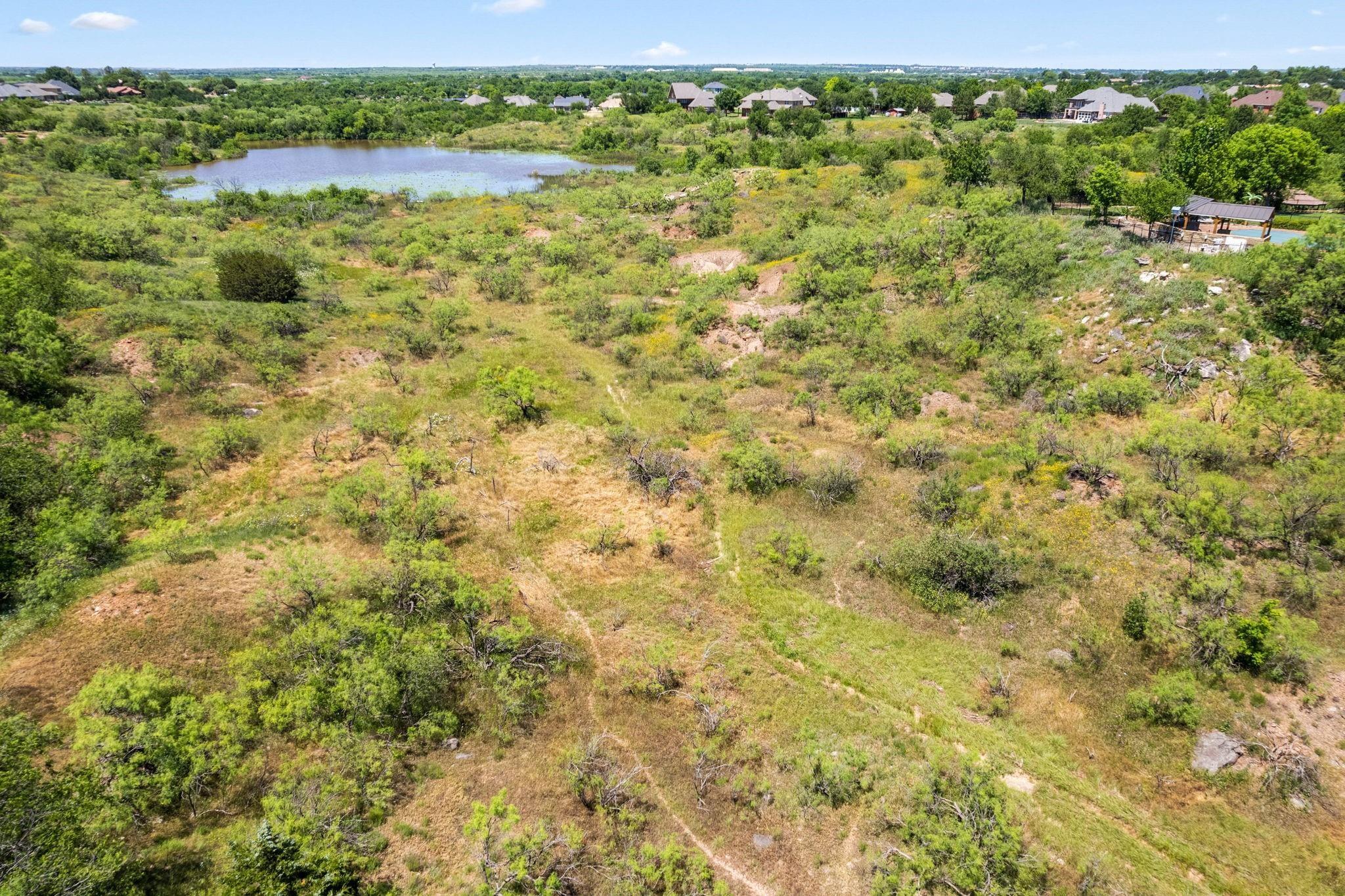 main property photo 14