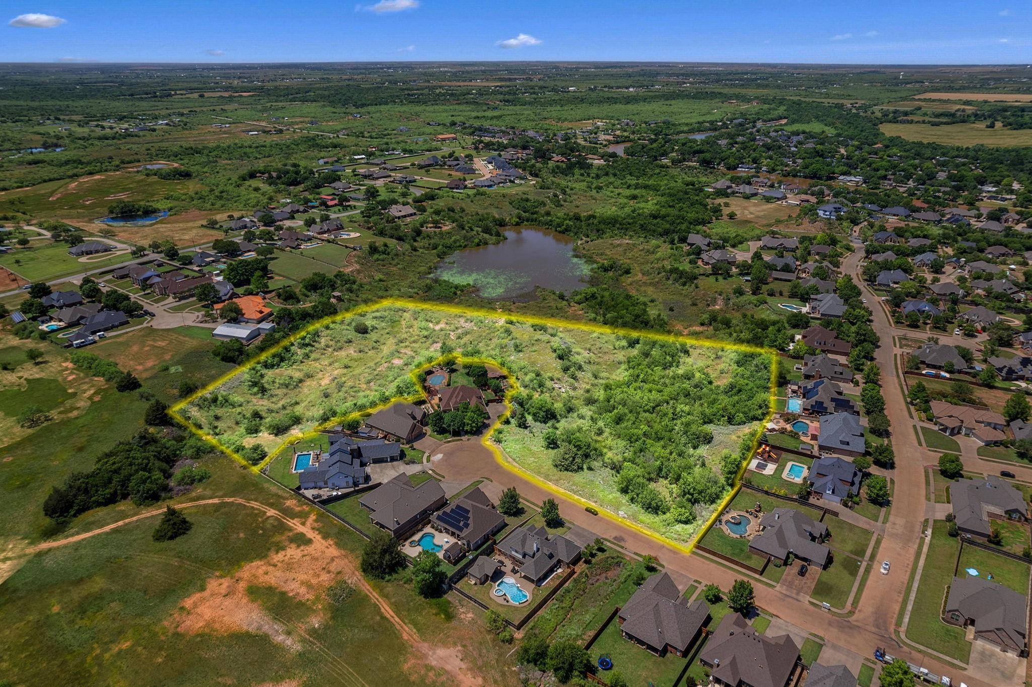 main property photo 17