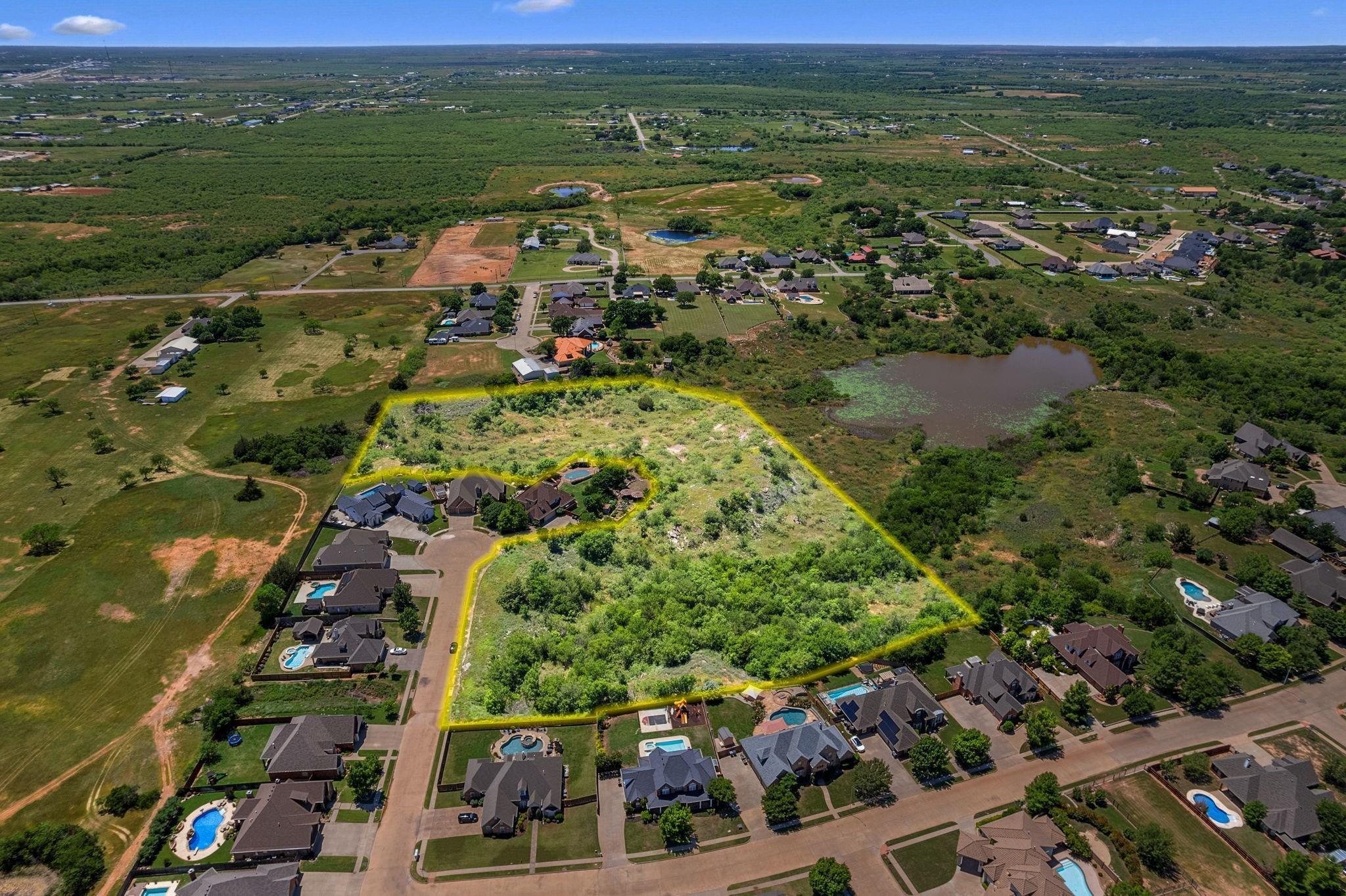 main property photo 4