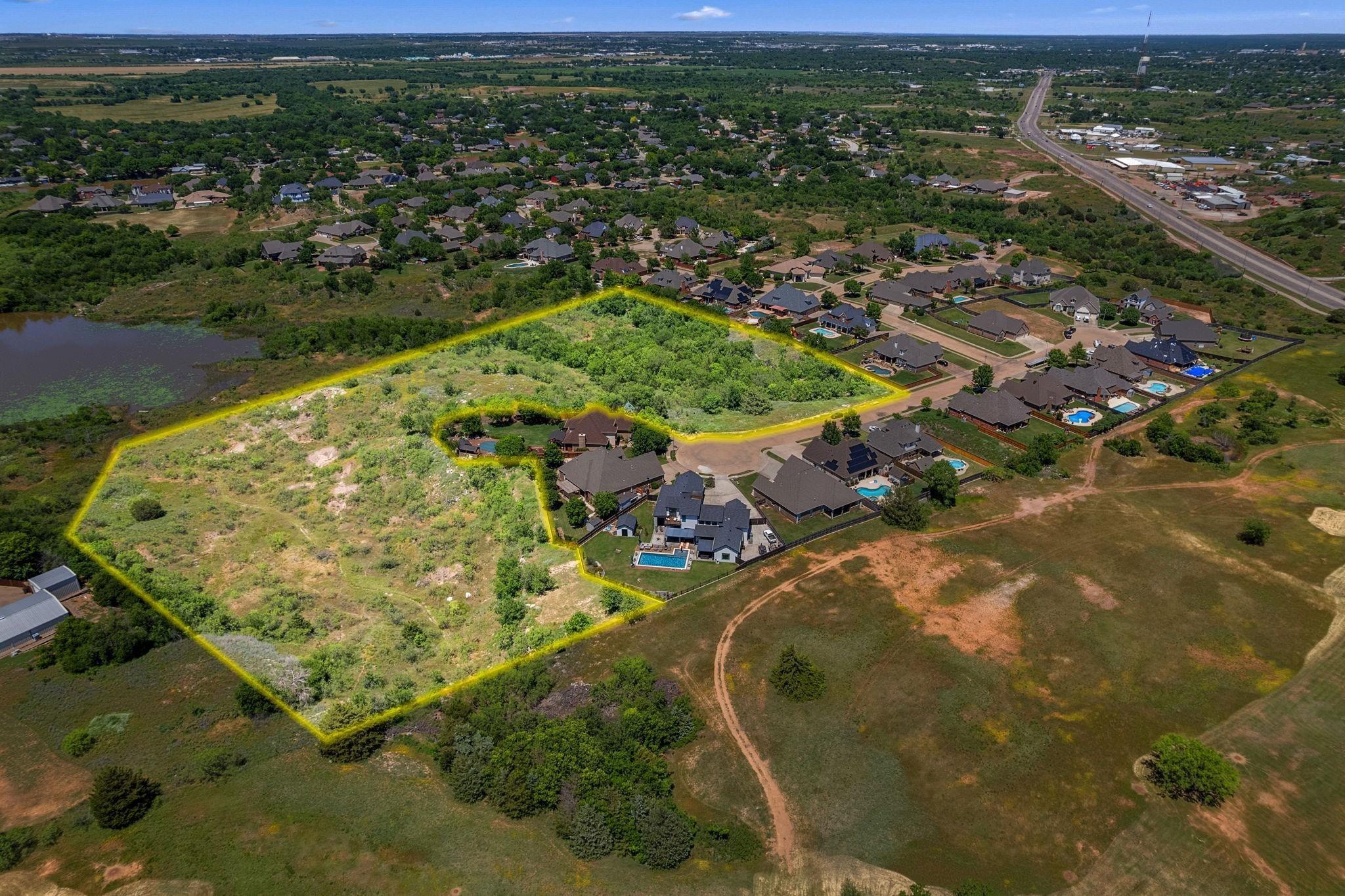 main property photo 5