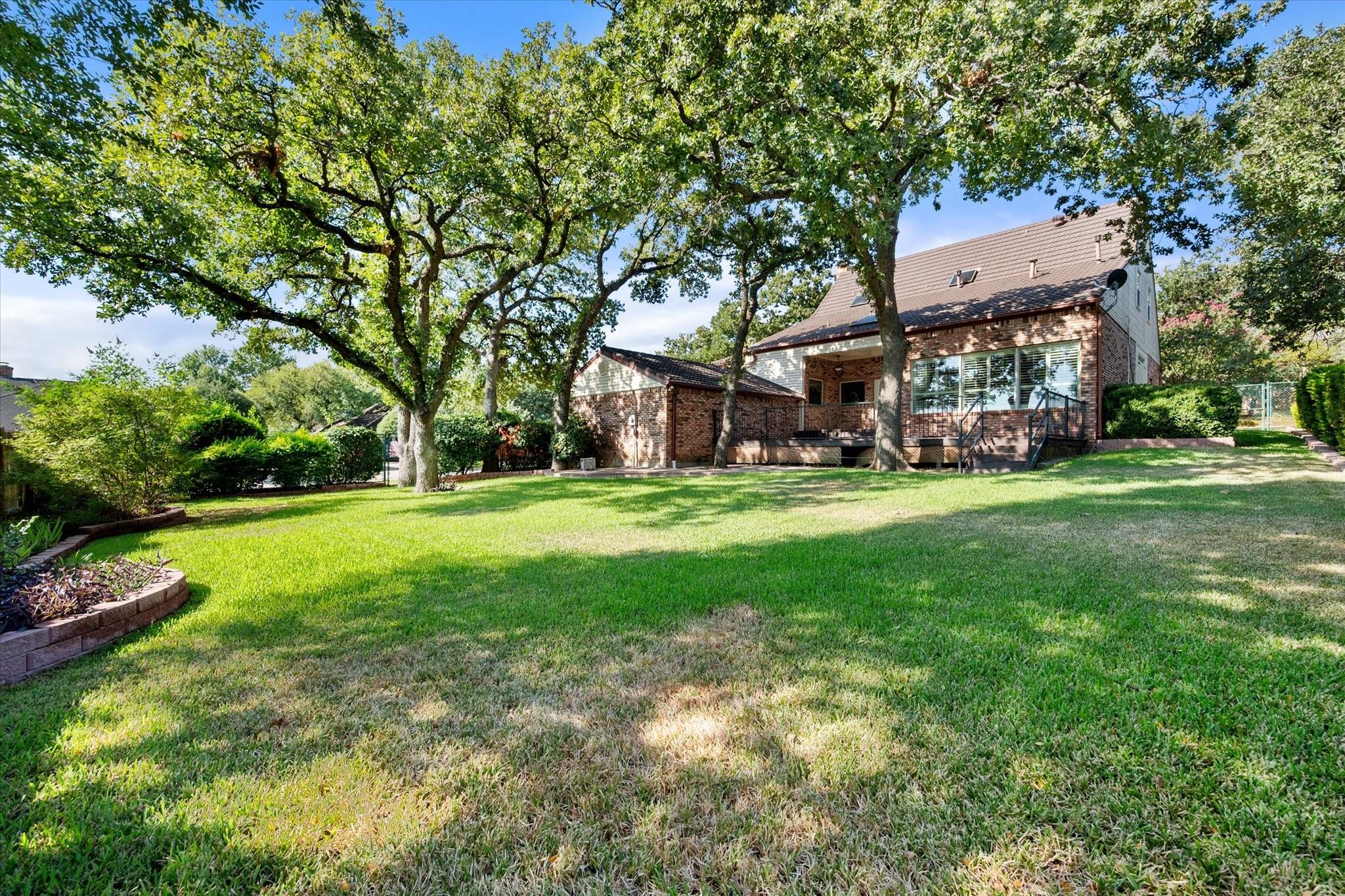 main property photo 35