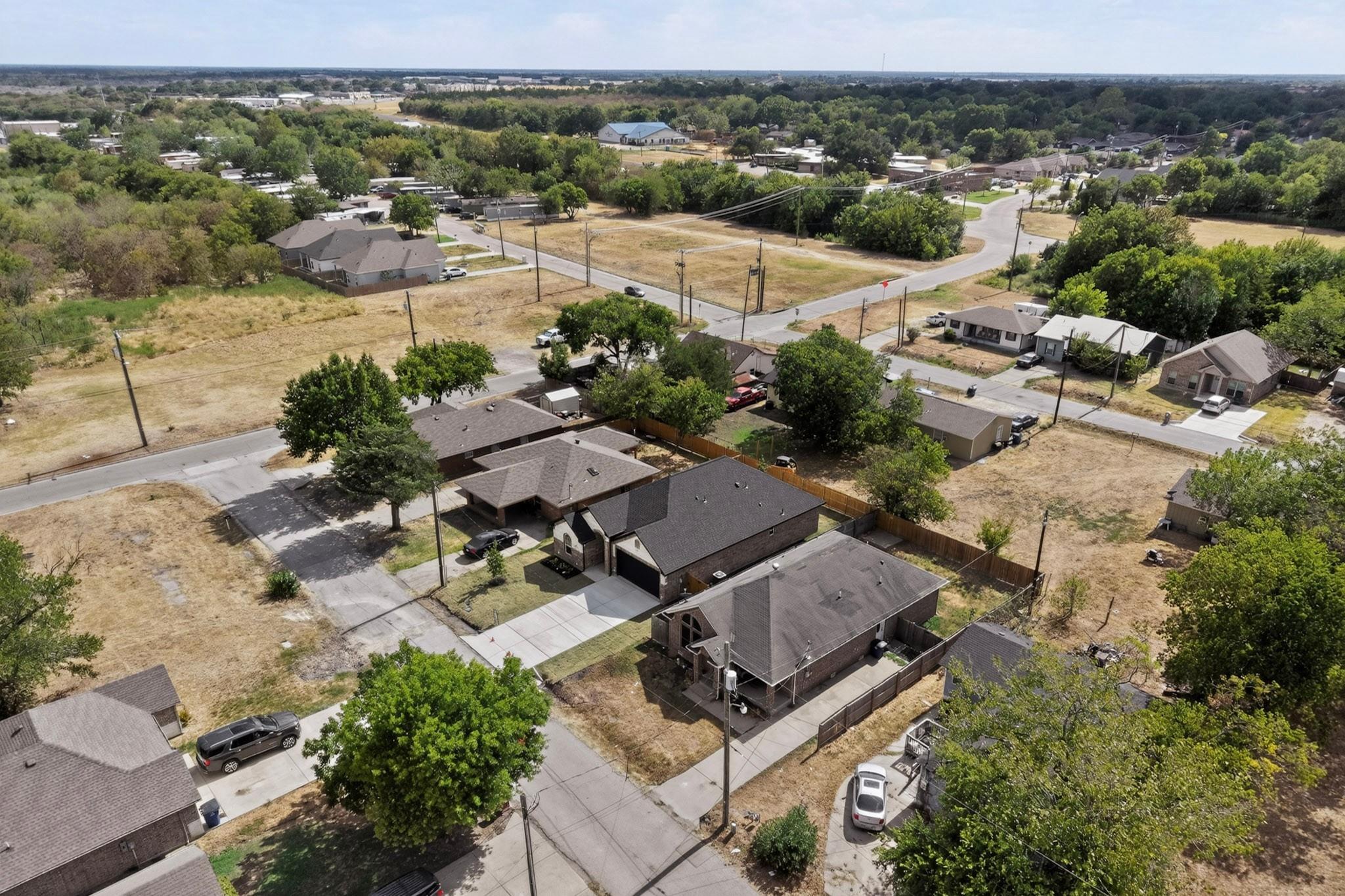 main property photo 36