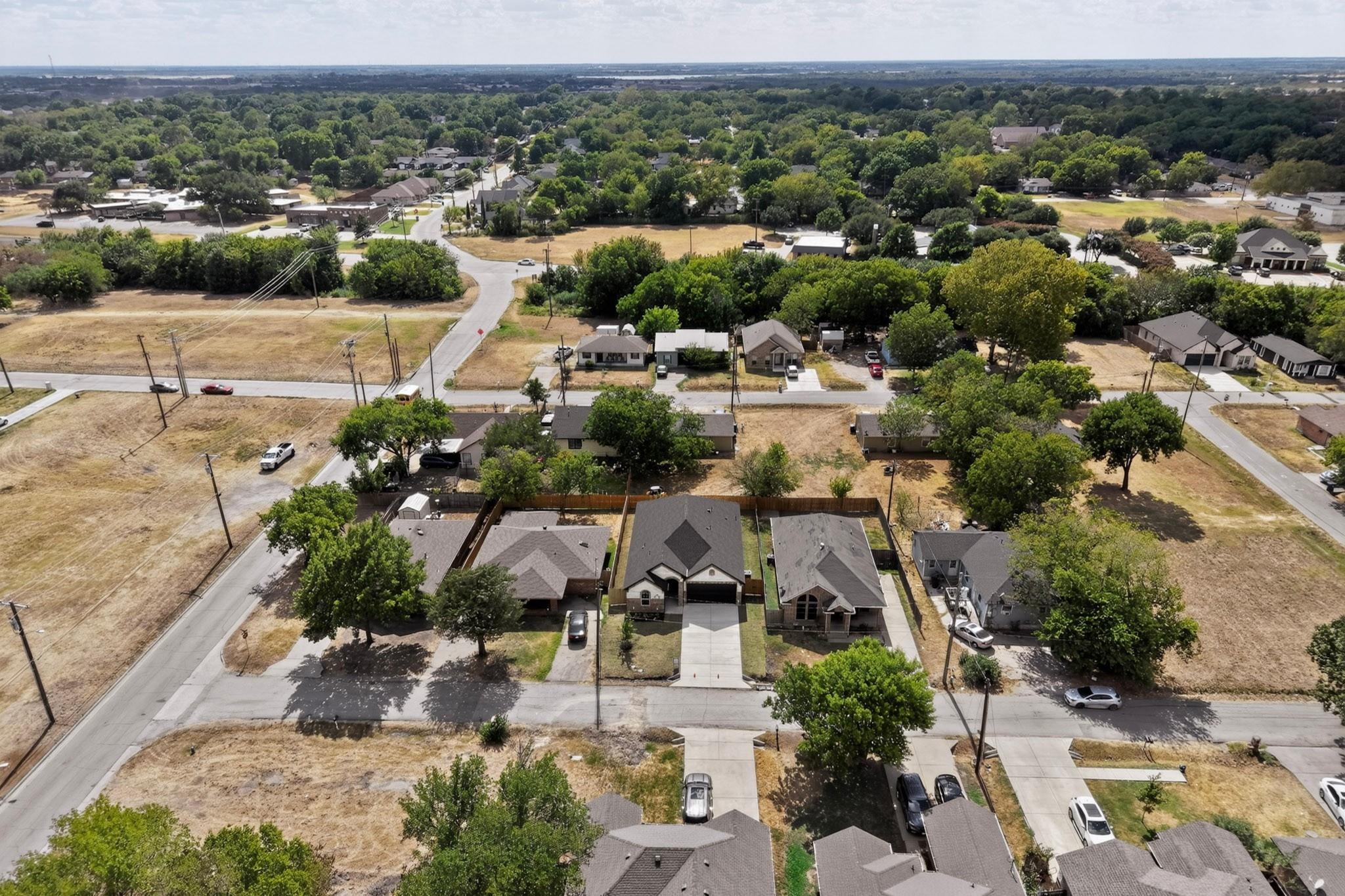 main property photo 37