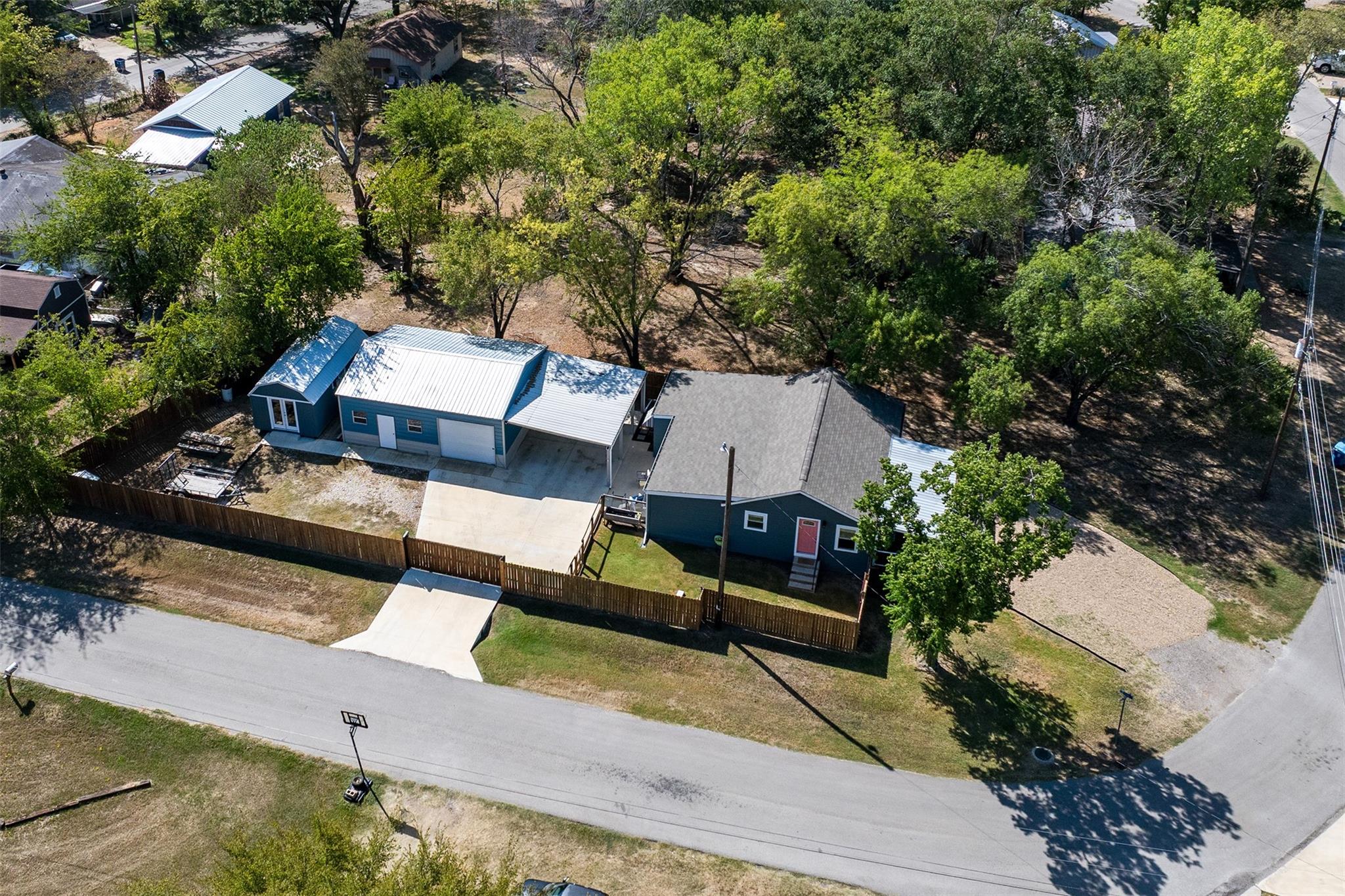 main property photo 38