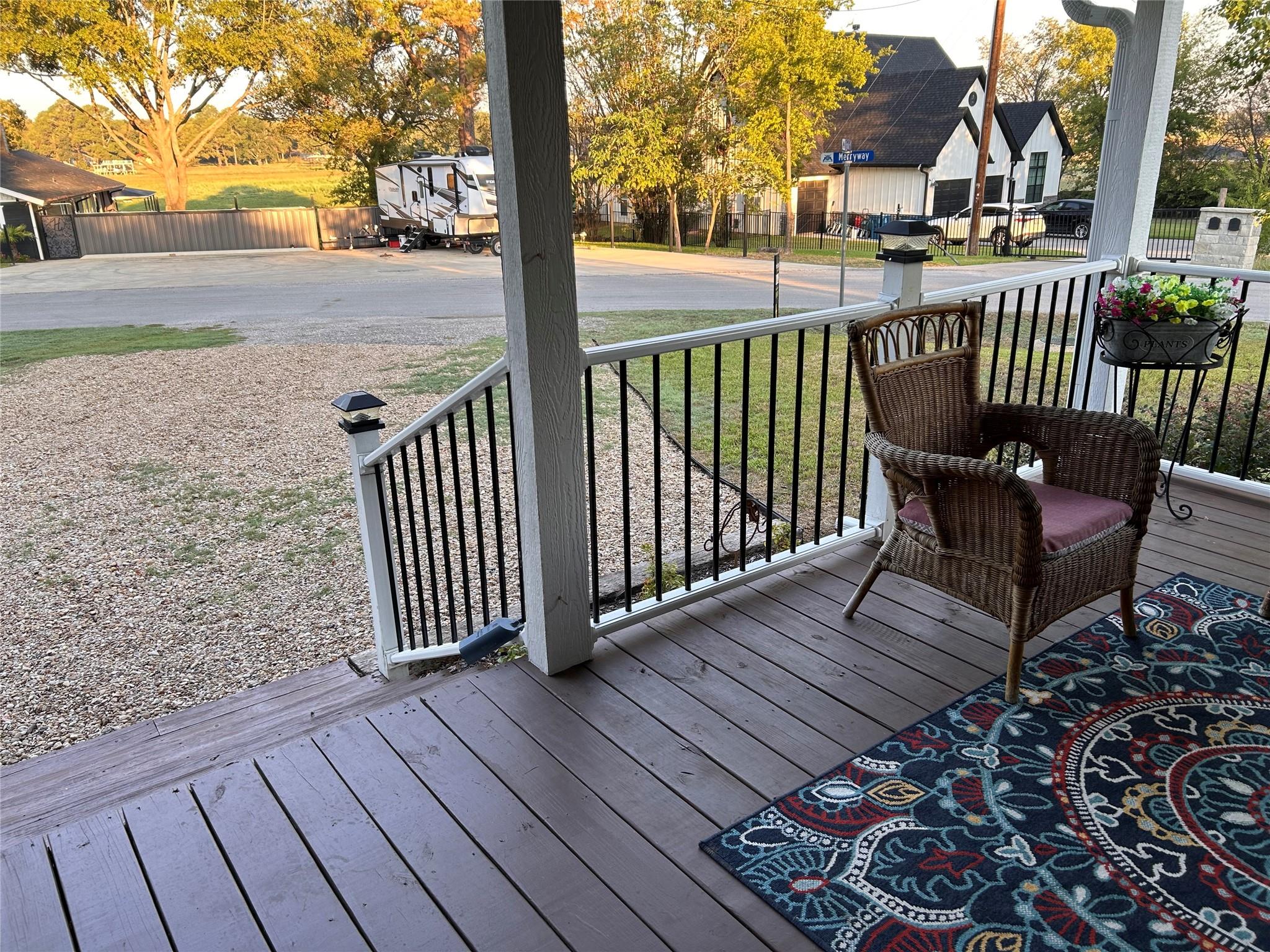 main property photo 39