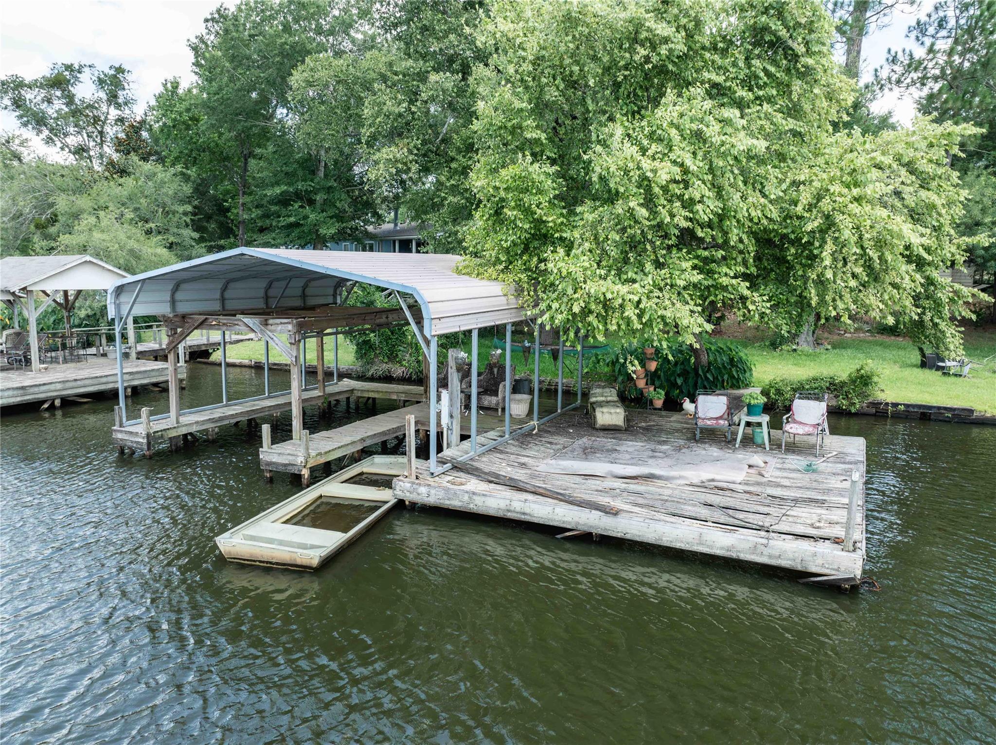 main property photo 12