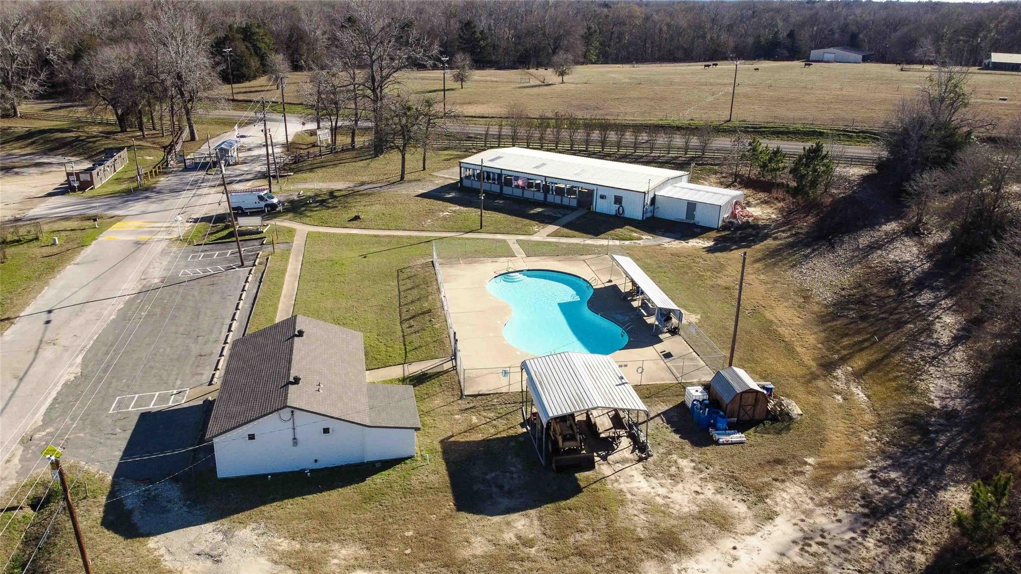 main property photo 36