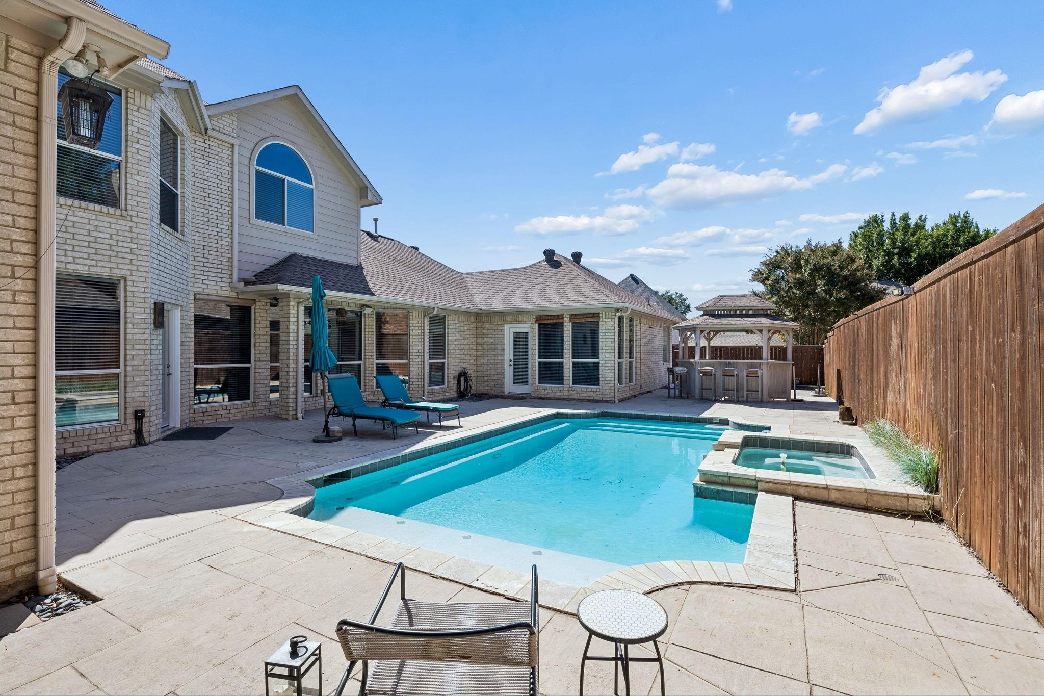 main property photo 24