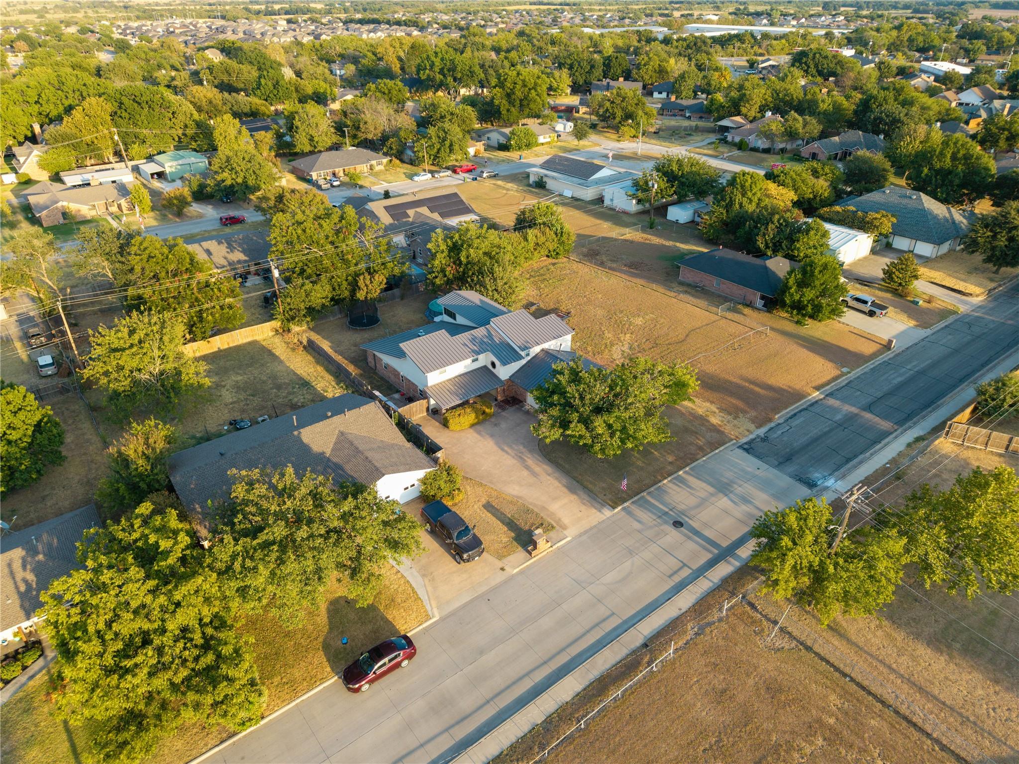 main property photo 5