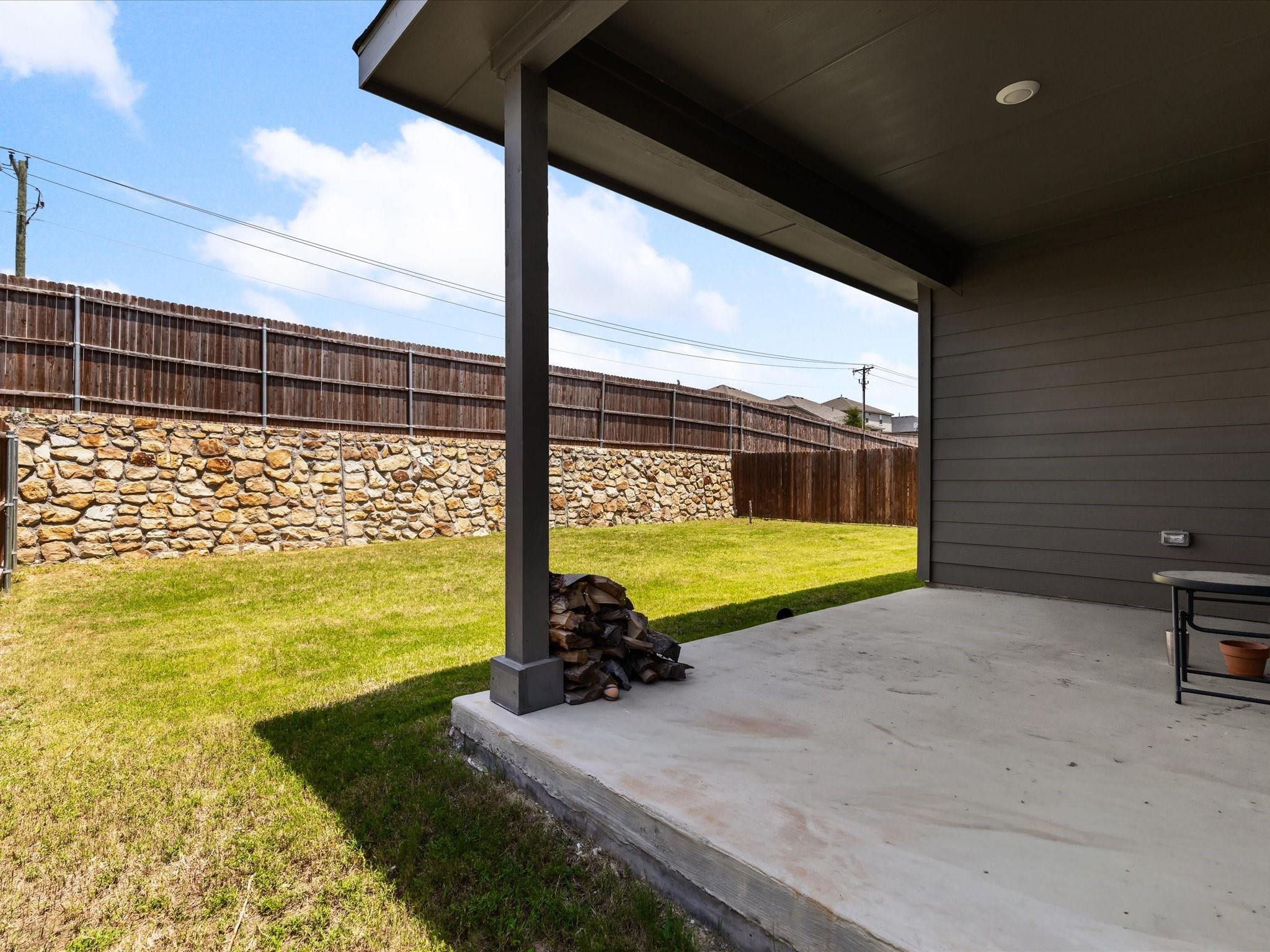 main property photo 19