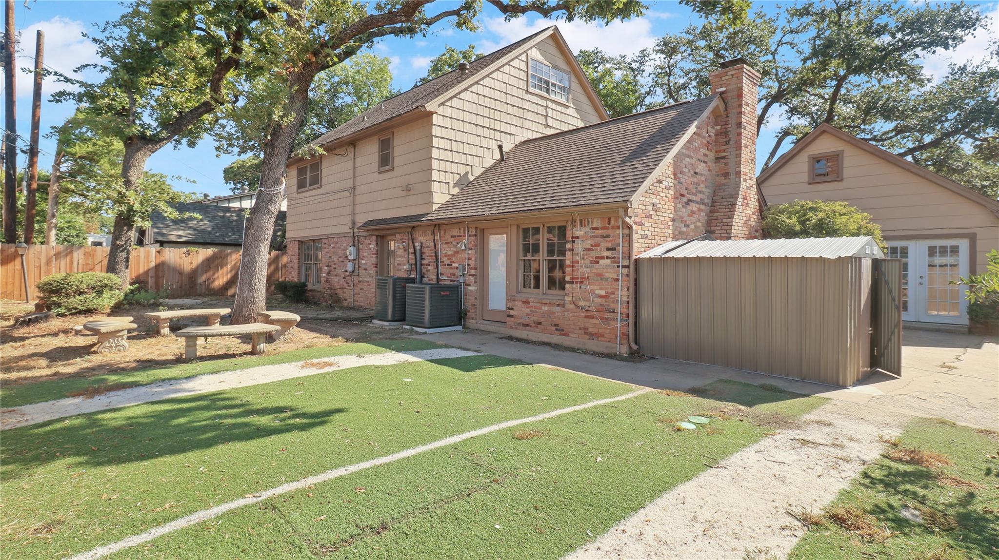 main property photo 24