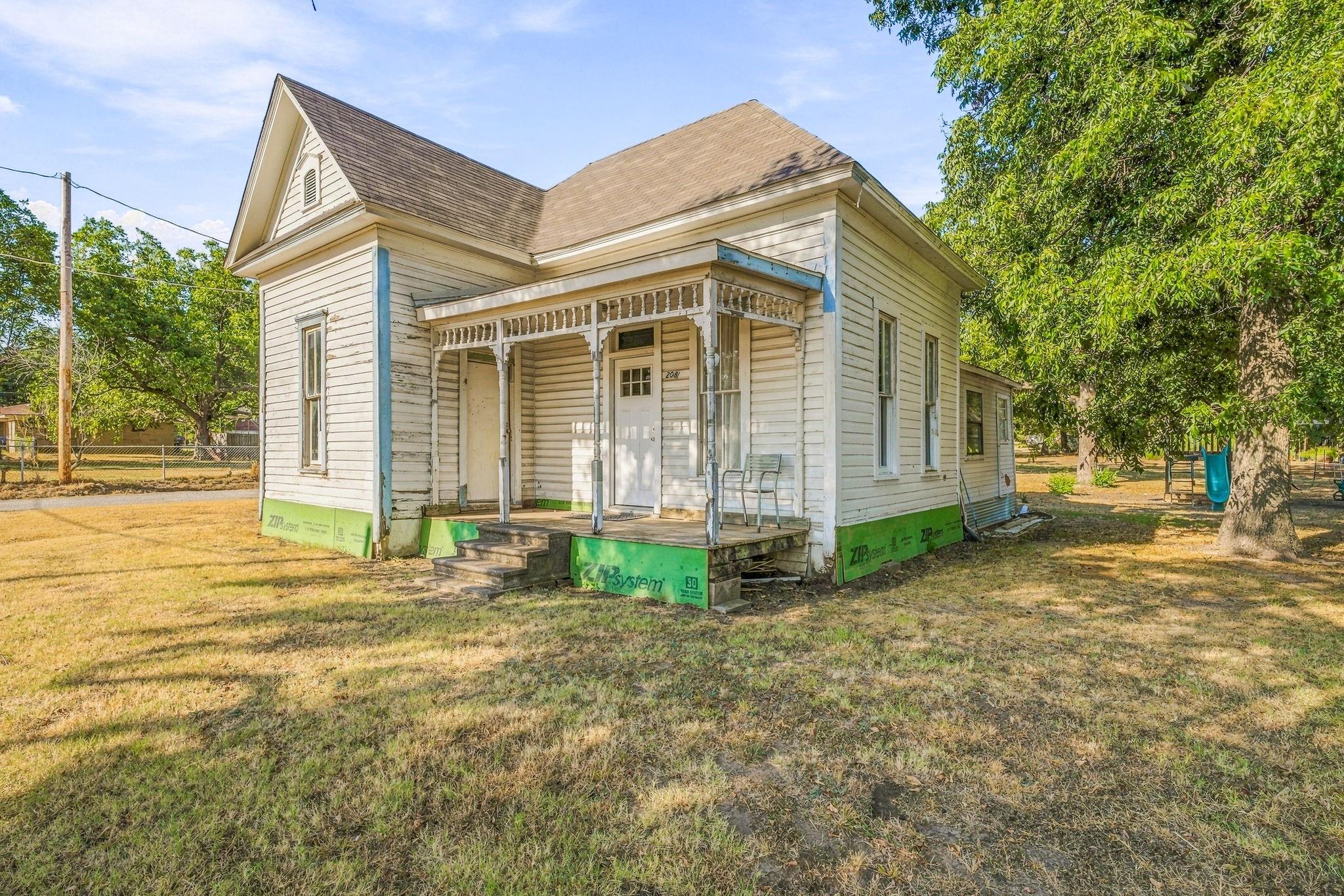main property photo 2
