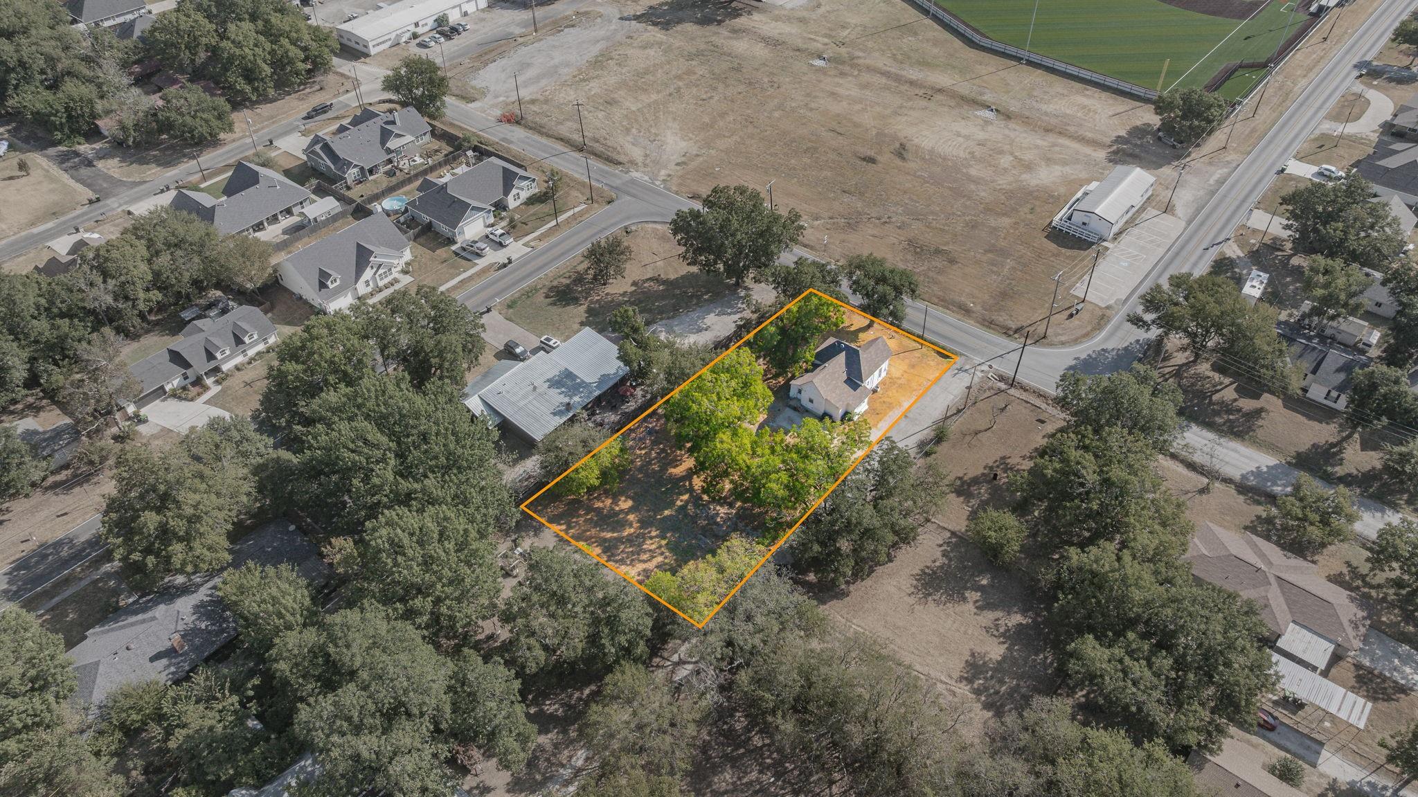 main property photo 20