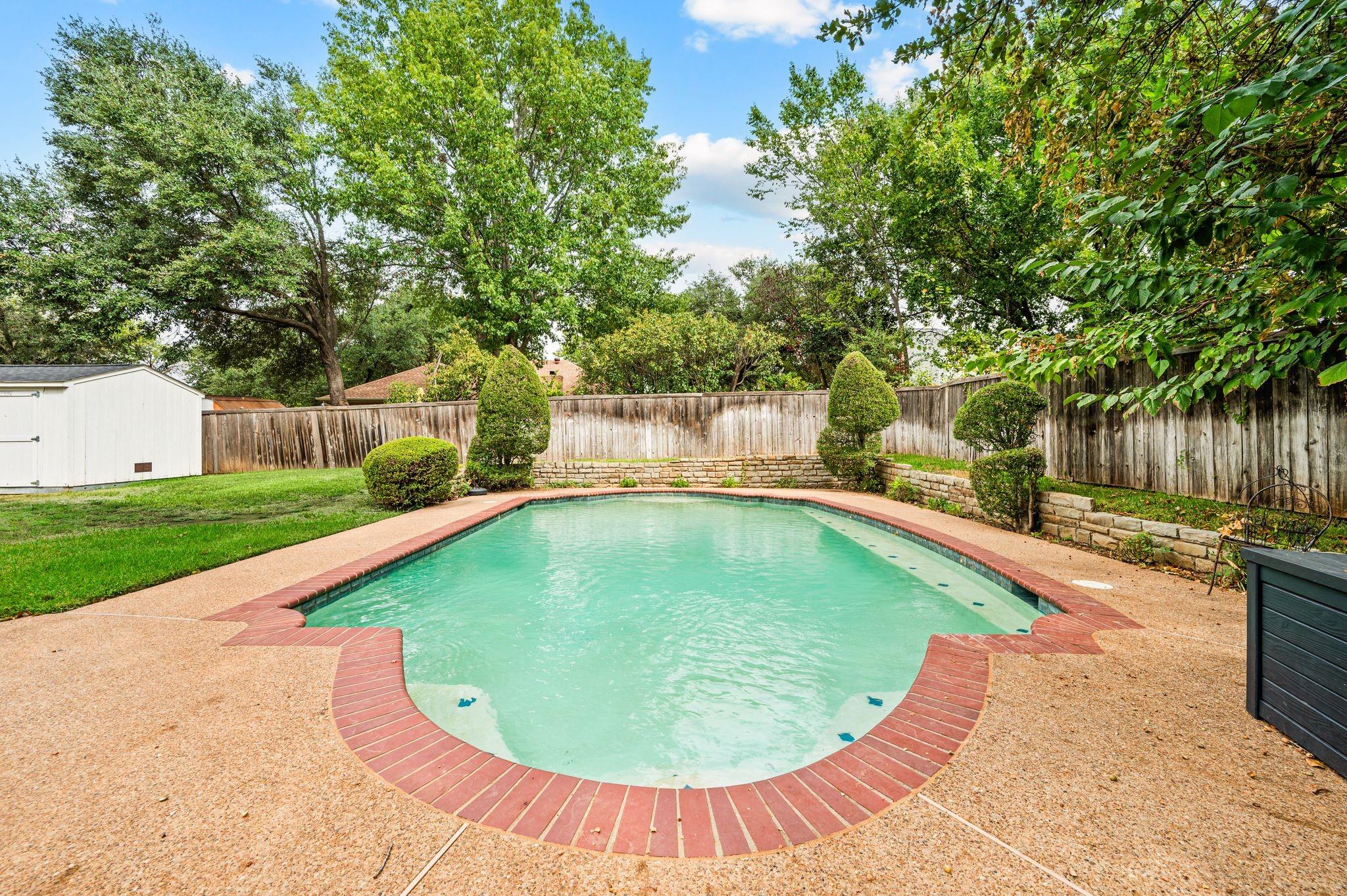 main property photo 35